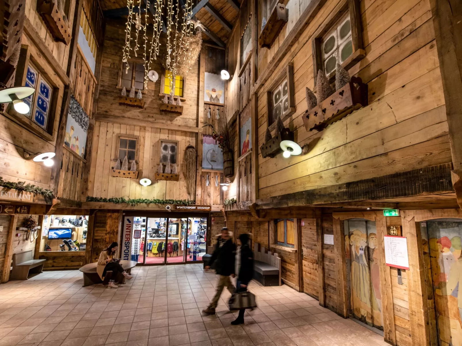 Le Cheval Blanc Classique-Draußen