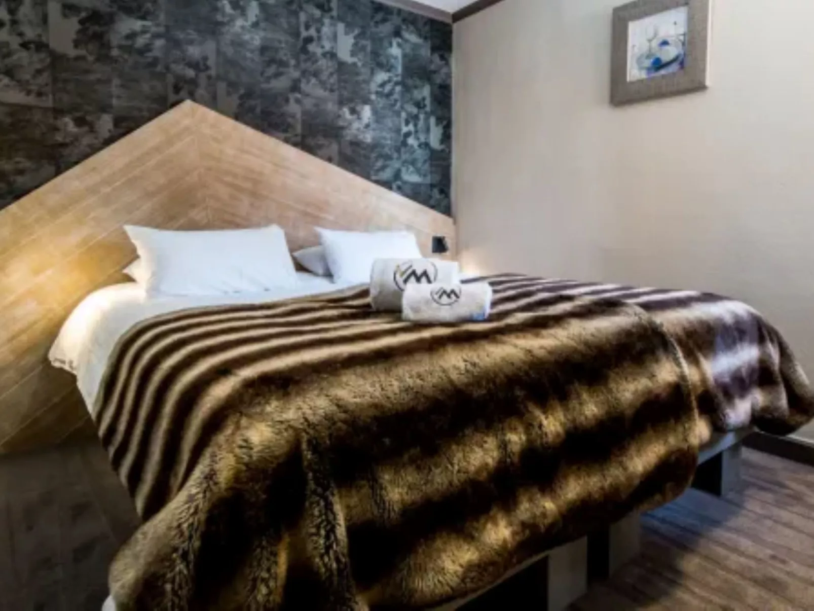 Village Montana-Inside