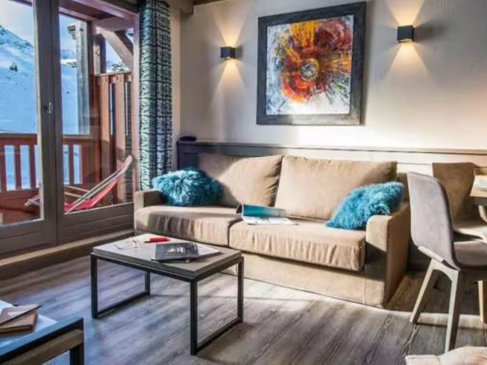 Village Montana-Inside