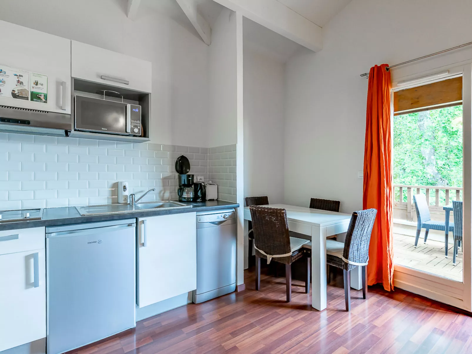 Les Rives du Lac-Drinnen