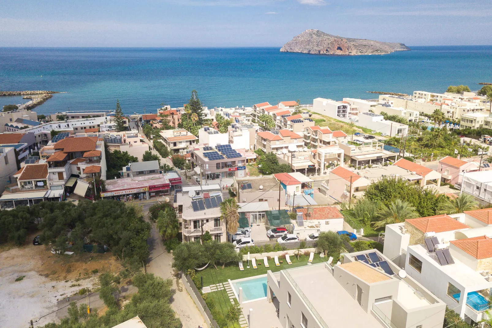 Sissy Villa-View summer