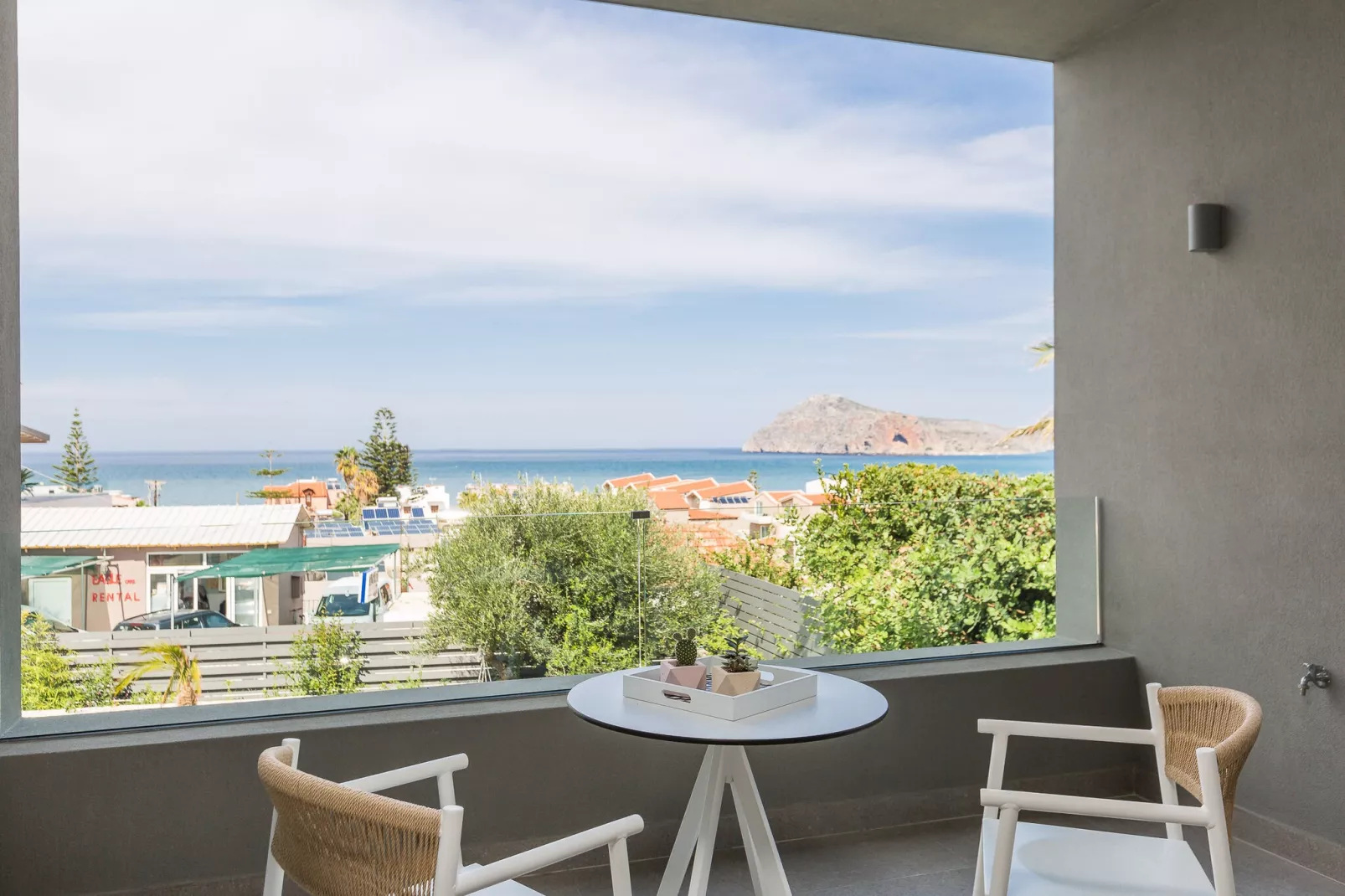 Sissy Villa-View summer