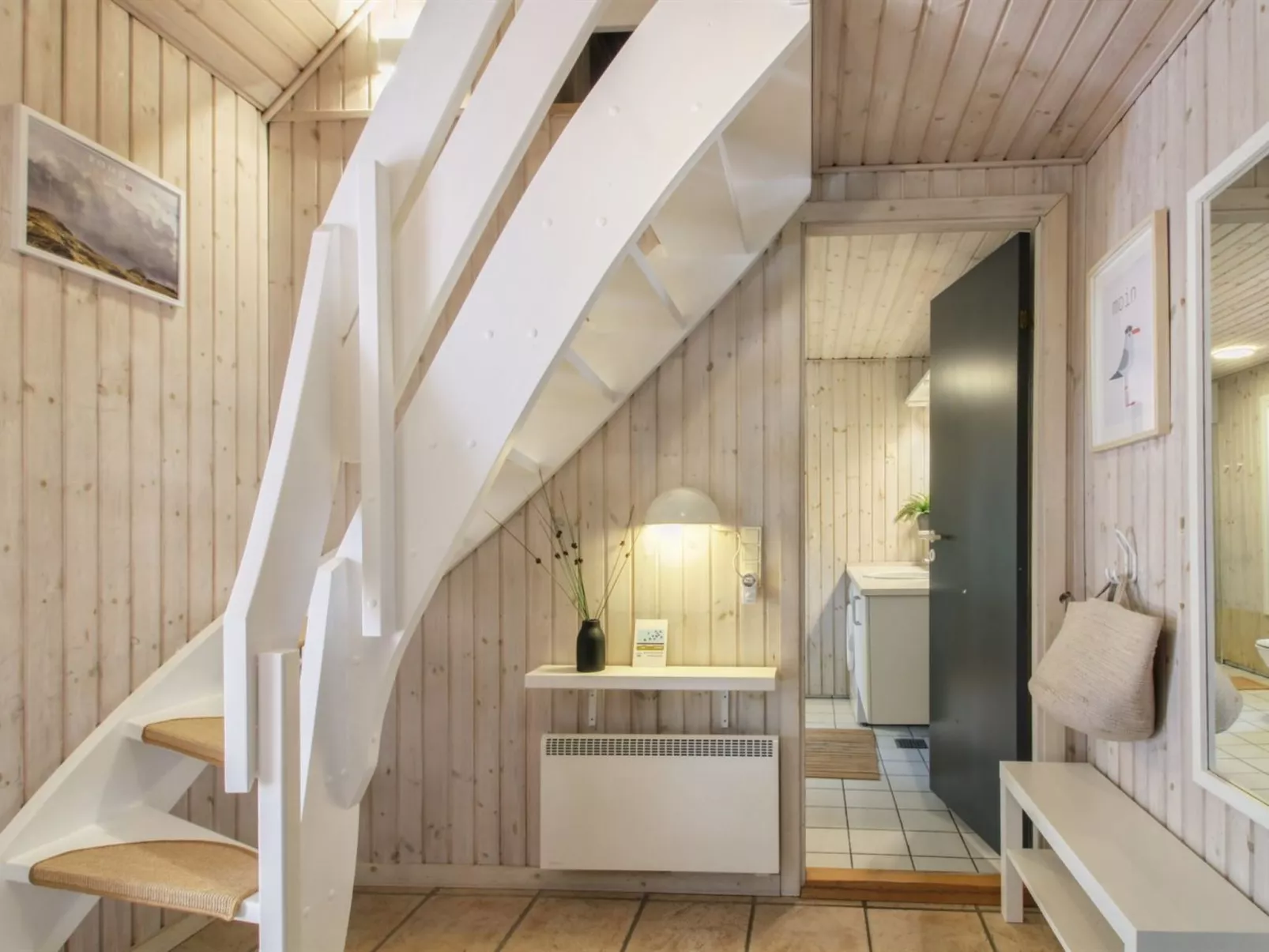 "Karri" - 1.1km from the sea-Dedans