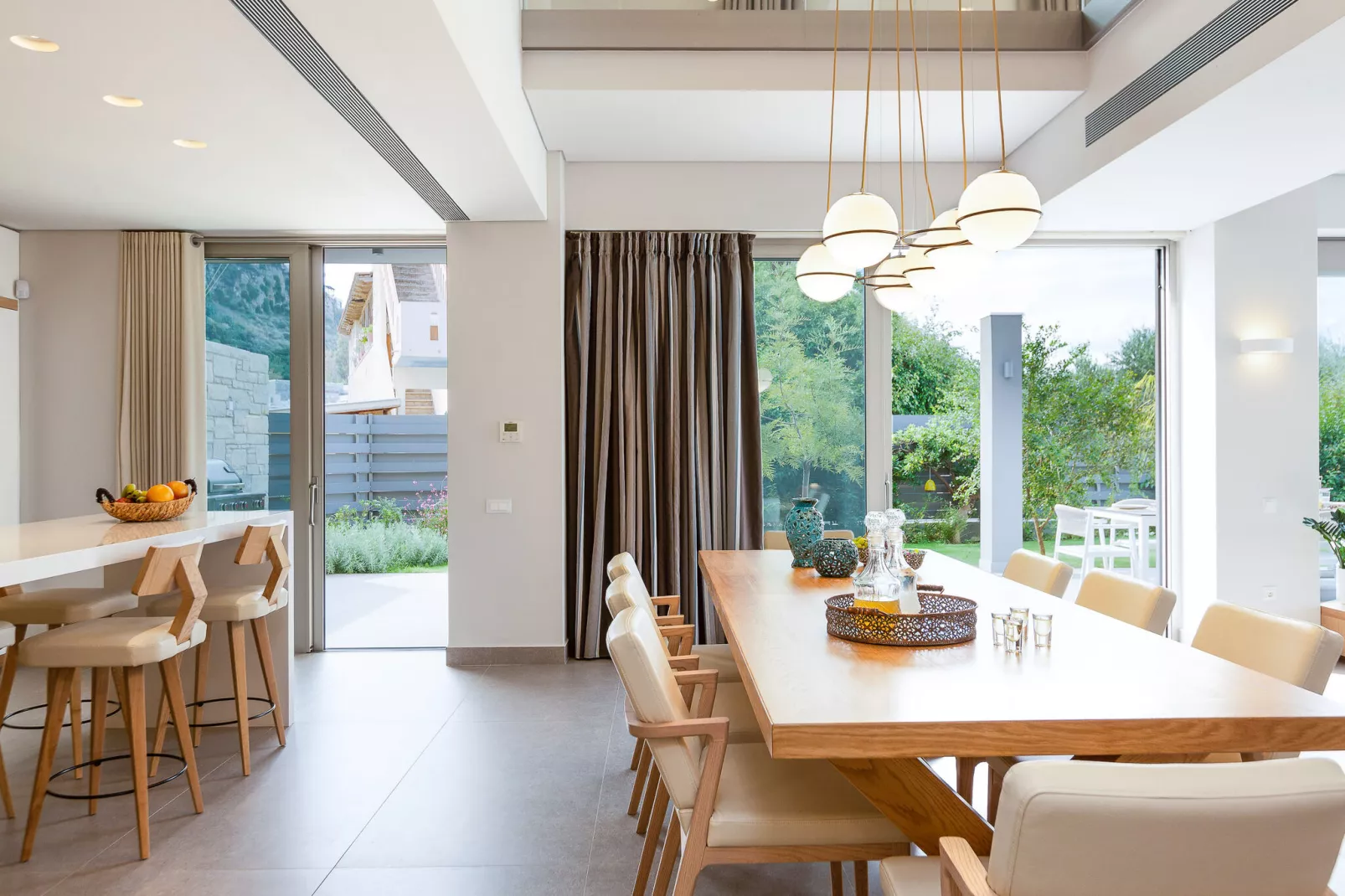 Sissy Villa-Dining room