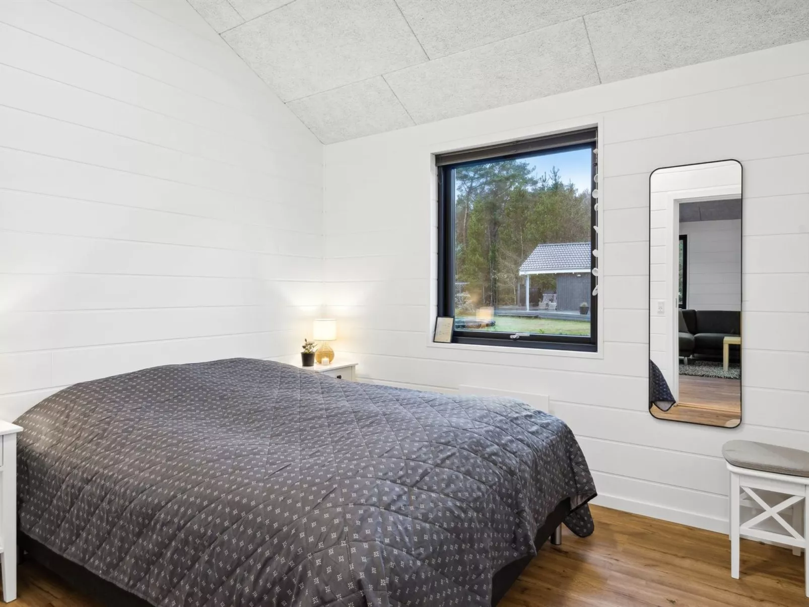 "Skakke" - 900m from the sea-Inside