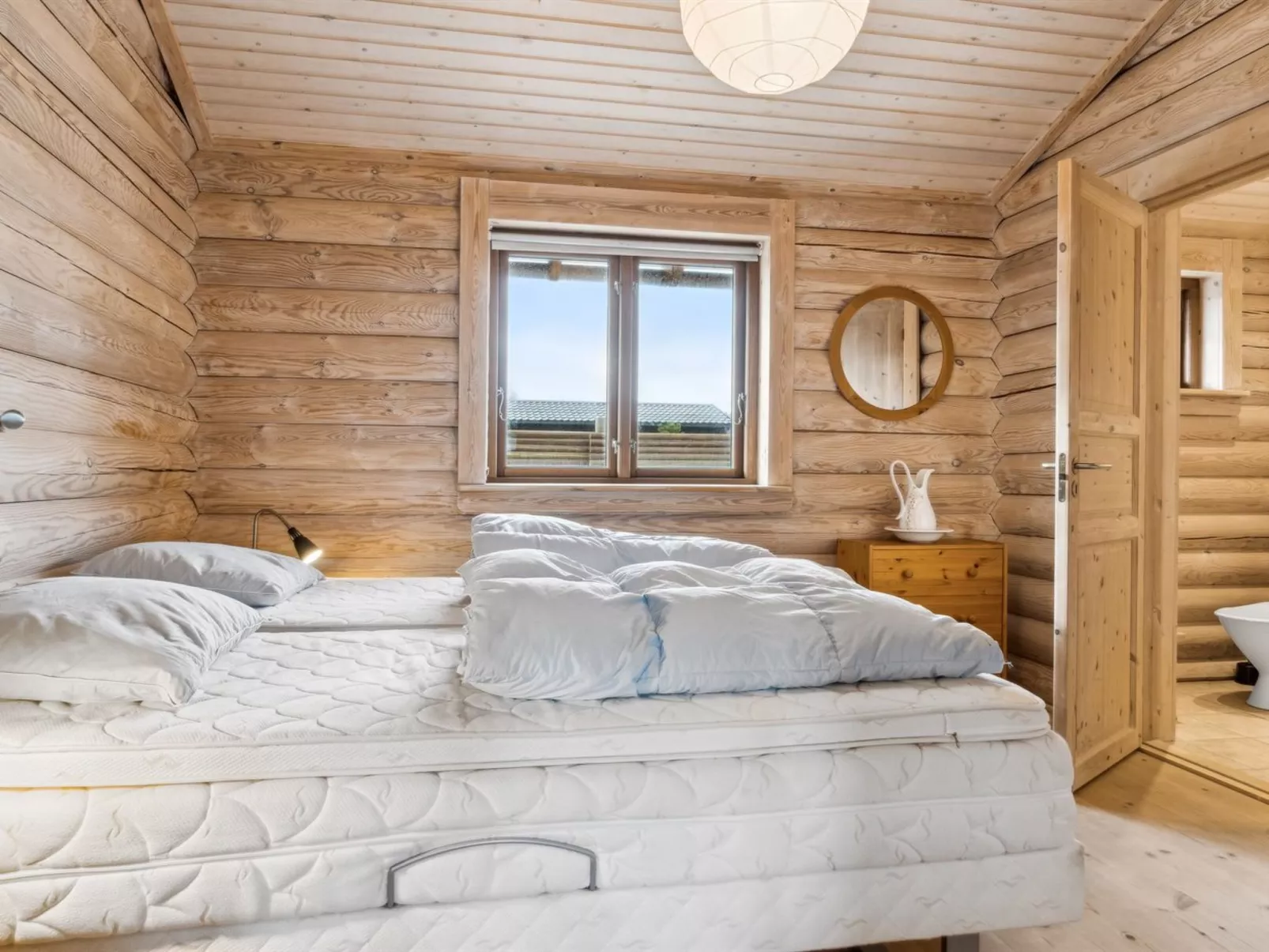 "Guthfast" - 50m from the sea - Drinnen