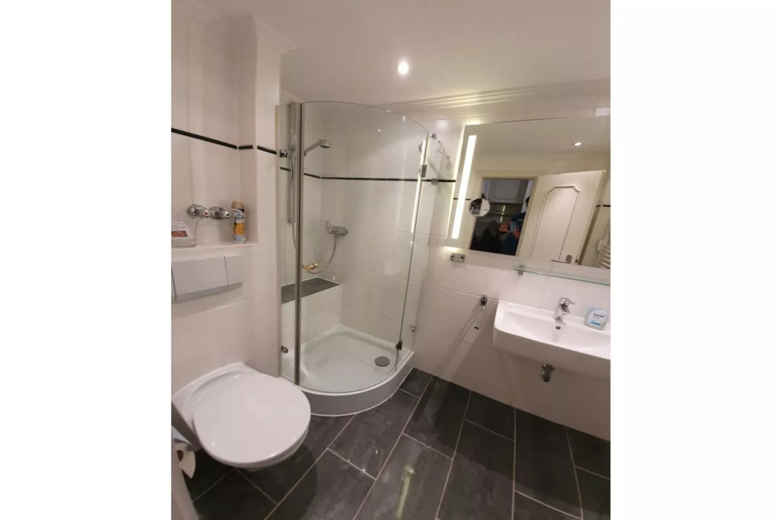 295848-Bathroom
