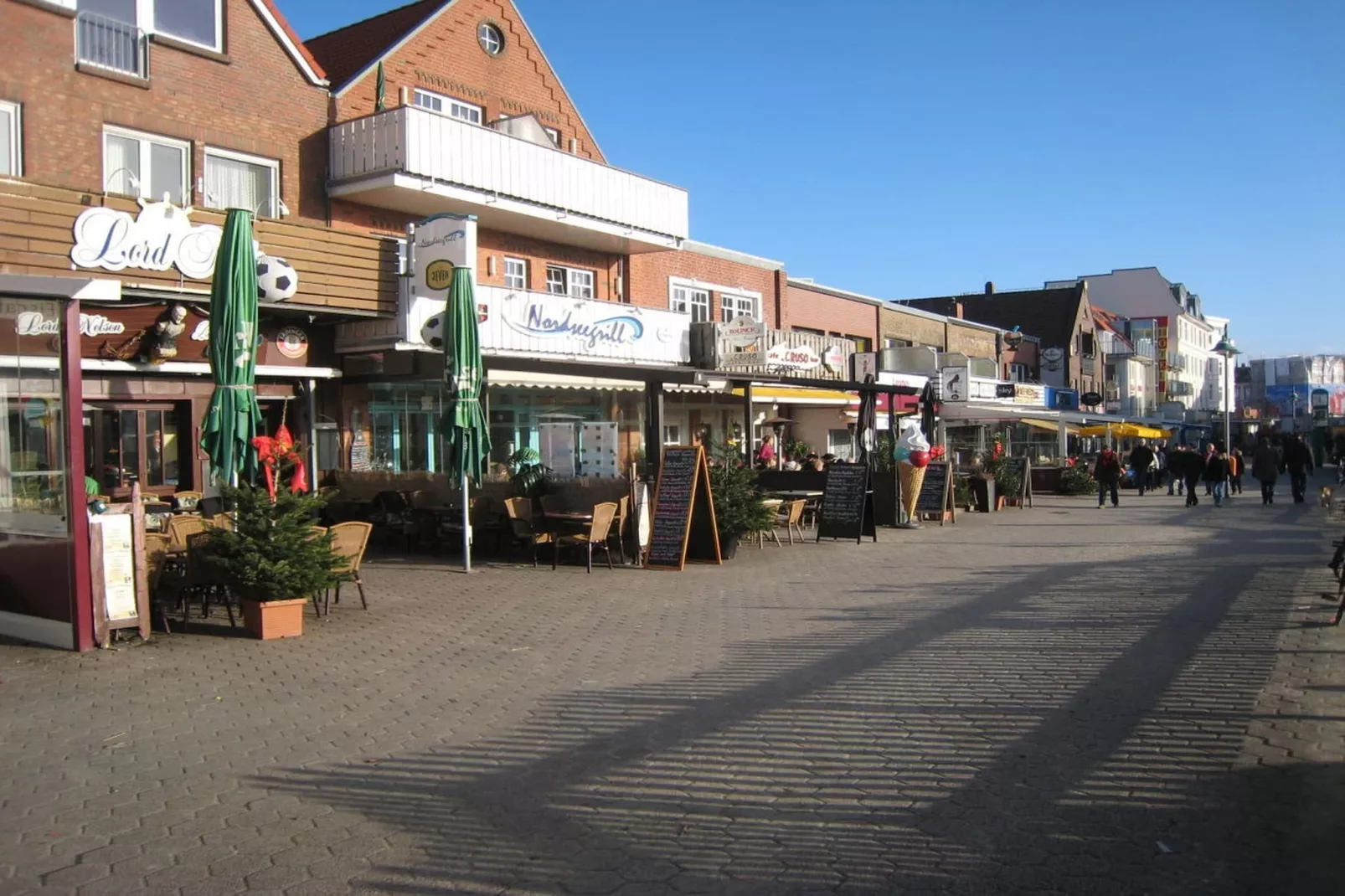 58151-Areas within 5km in summer