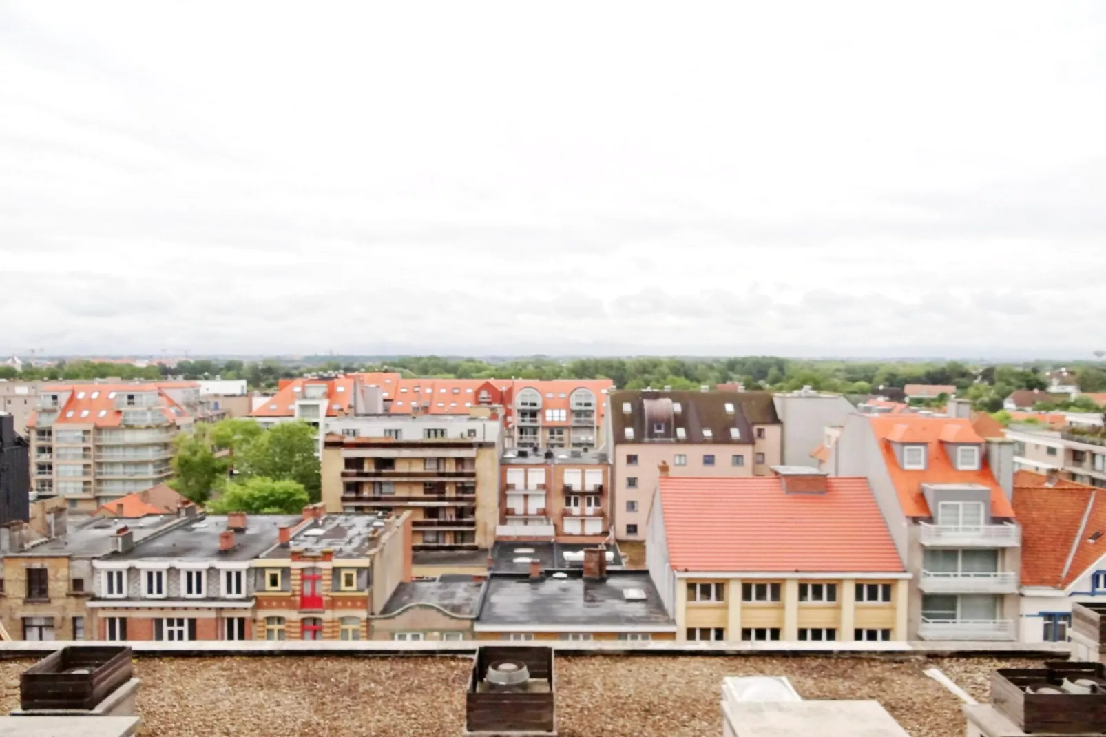 CASINO C-Zones été à 1 km