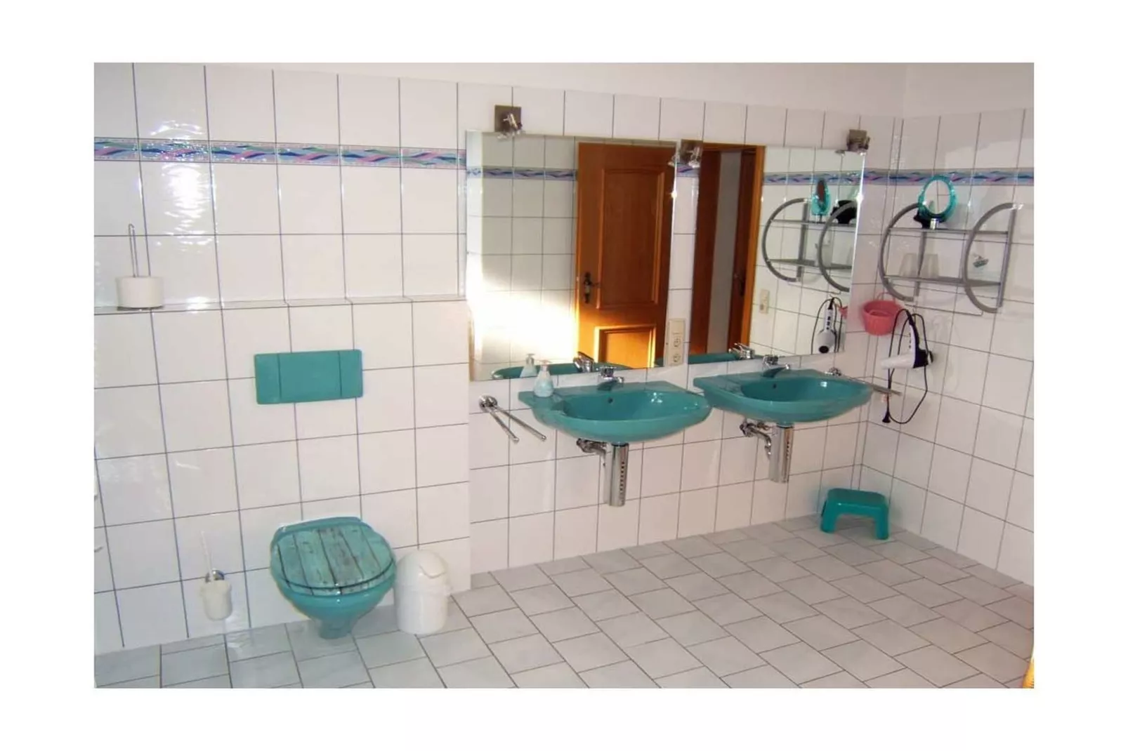 288200-Bathroom