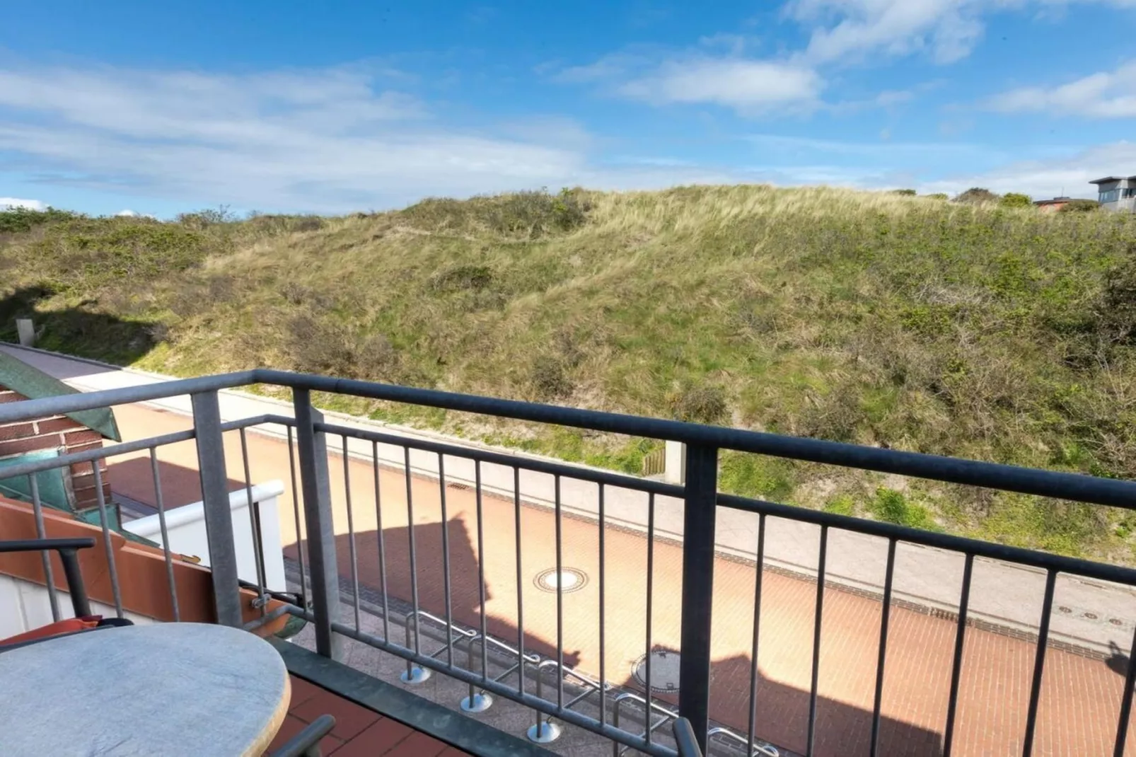 321929-Terrace balcony