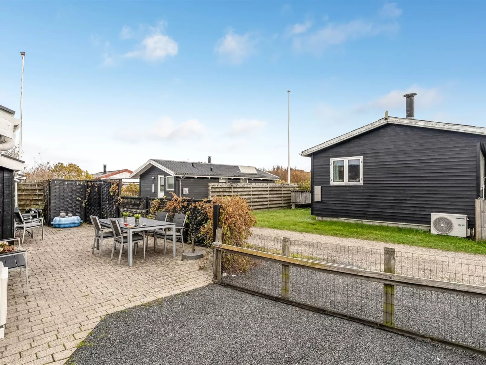 "Kielo" - 200m to the fjord-Draußen