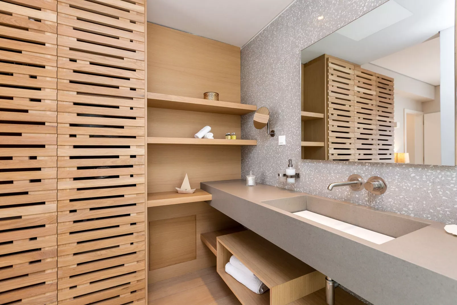Sissy Villa-Bathroom