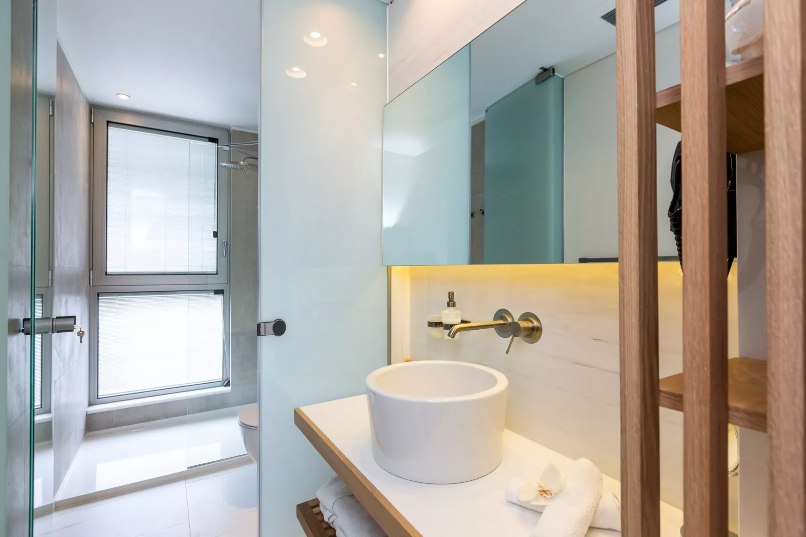 Sissy Villa-Bathroom