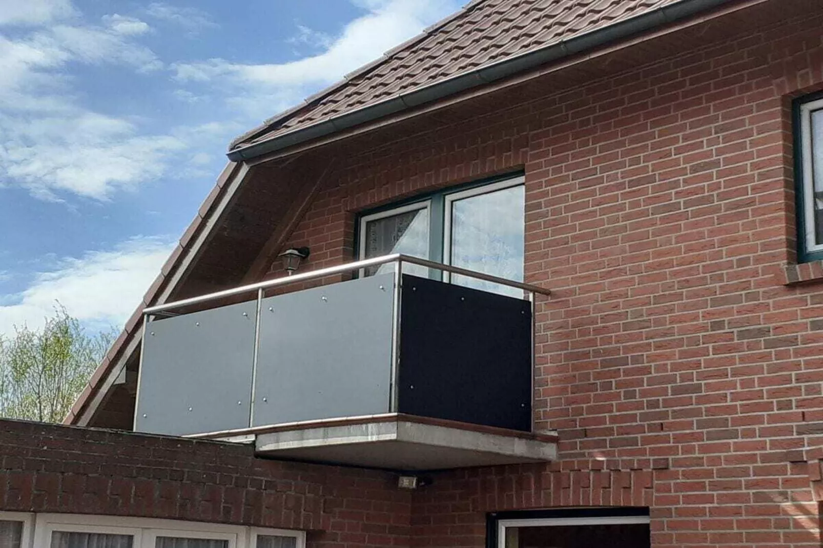 26681-Terrace balcony