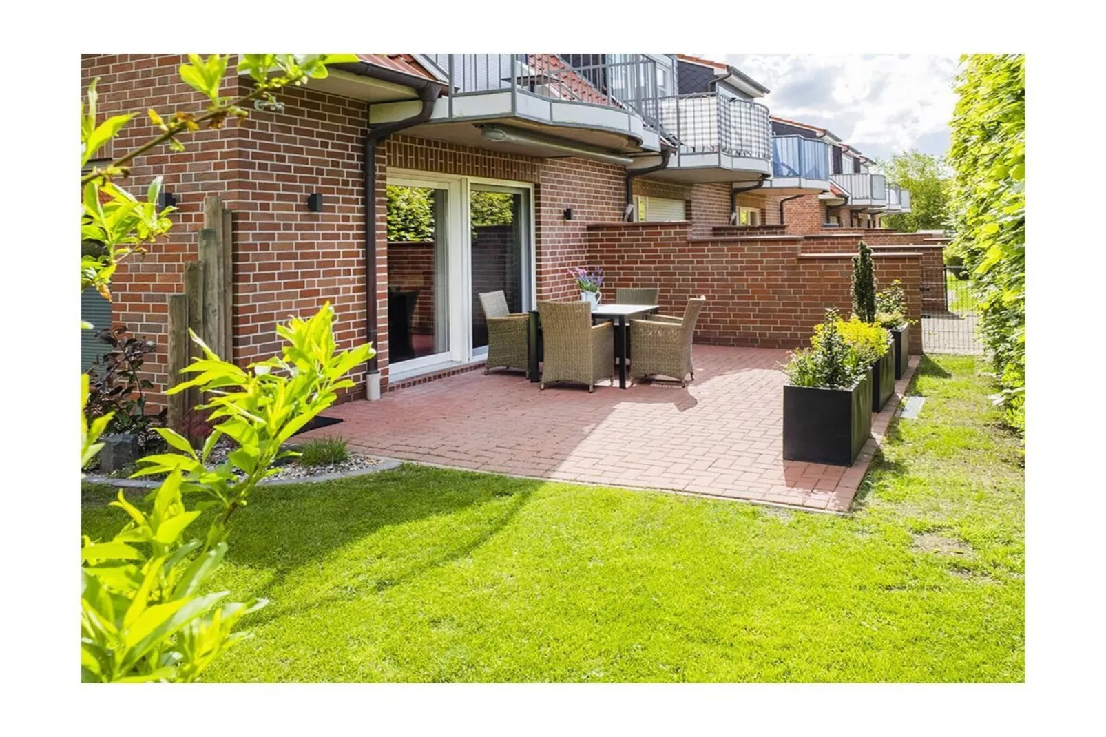 269365-Terrace balcony