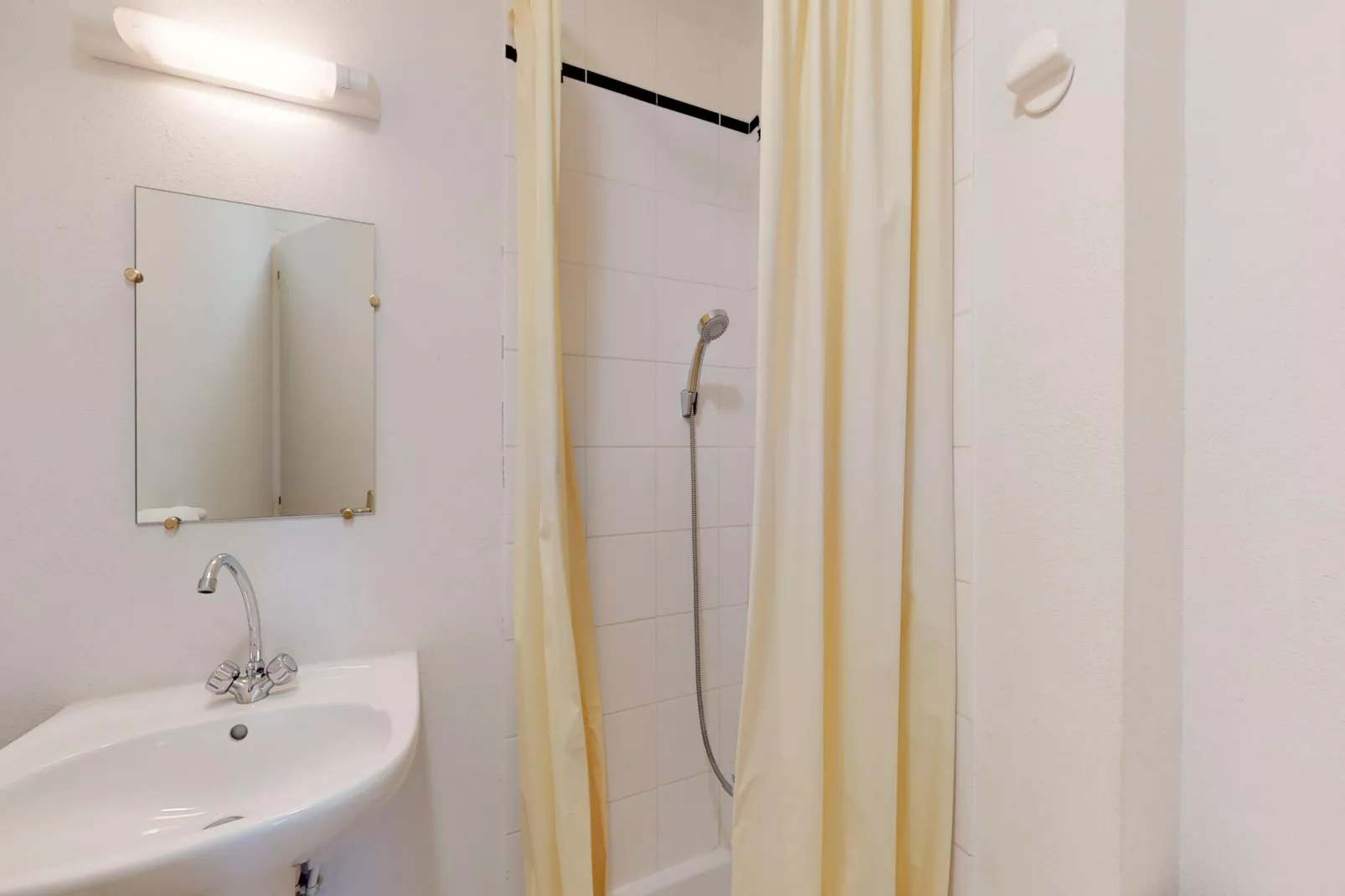 Balcons G 025 - PARC NAT. VANOISE appart. 8 pers.-Badezimmer