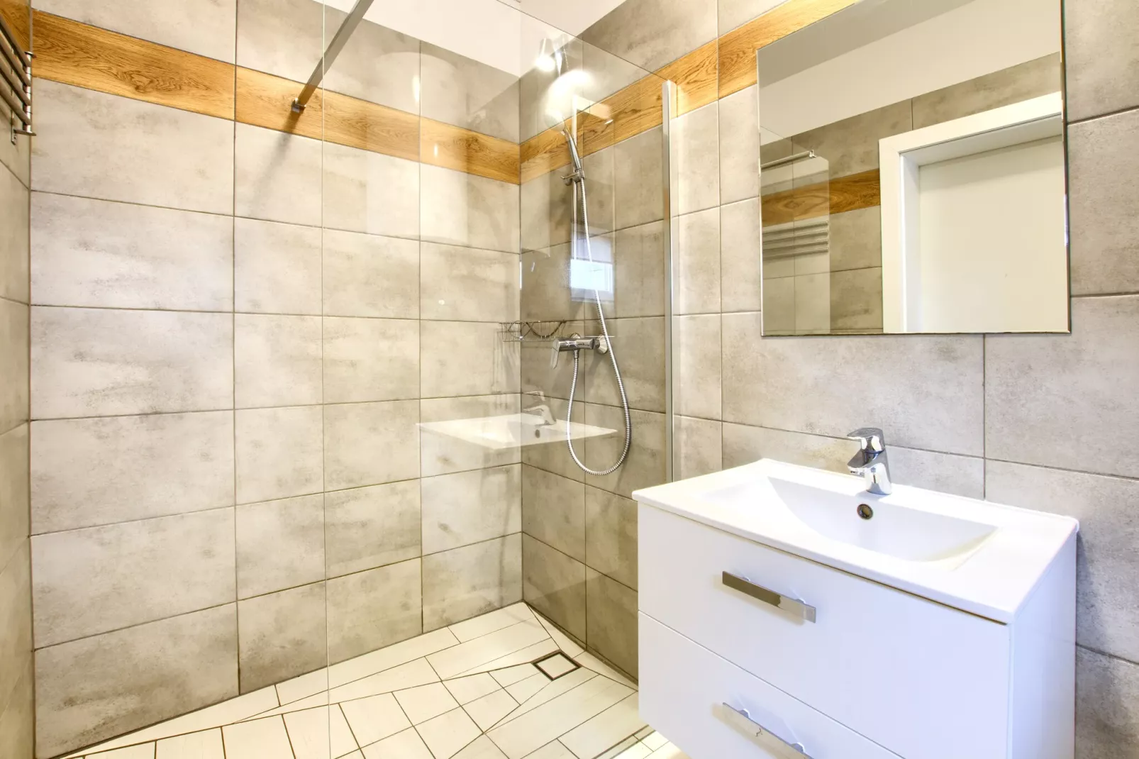 Domy z basenem Rogowo dla 7 osób-Badezimmer