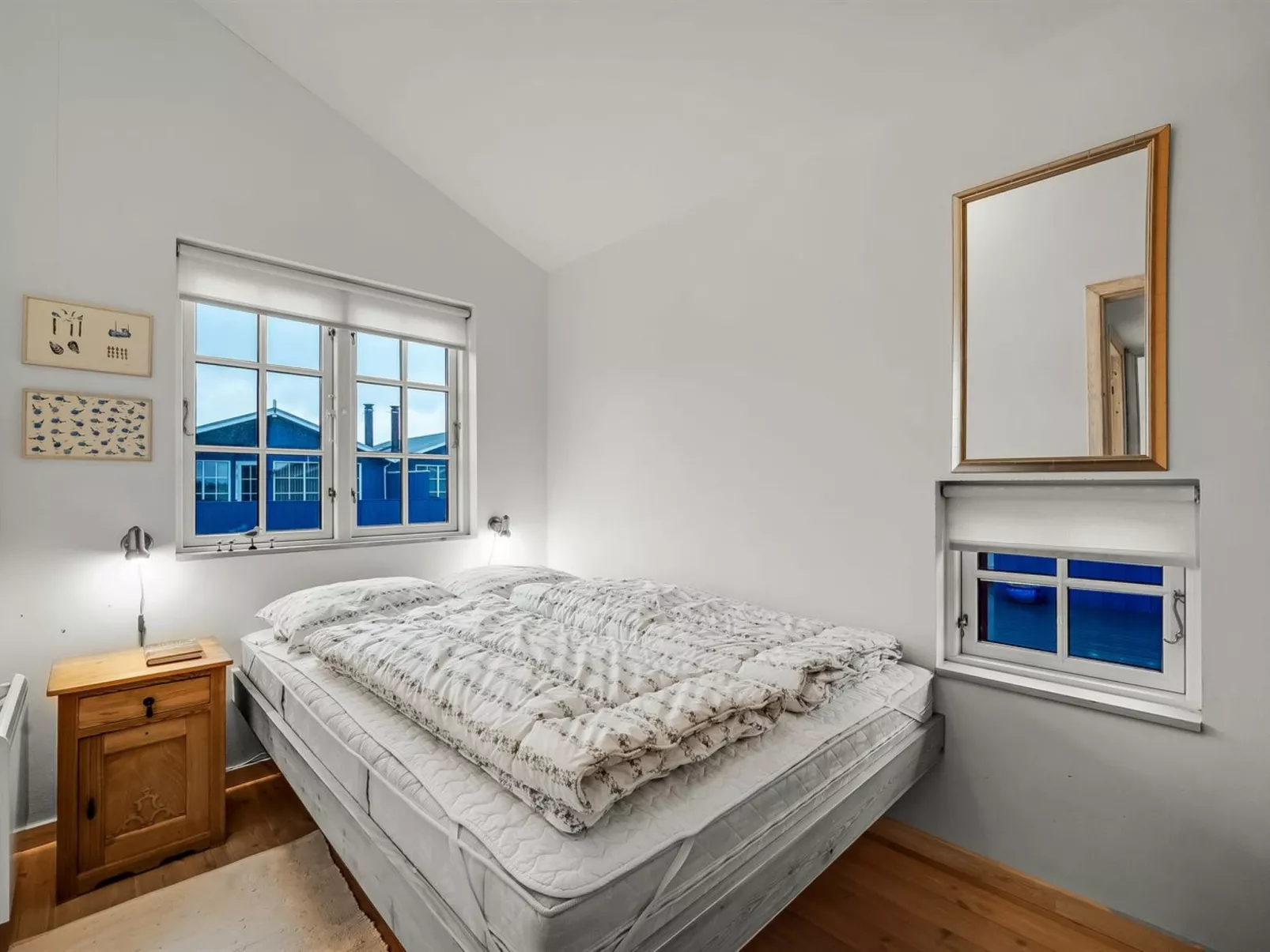 "Binta" - 300m to the fjord - Dedans