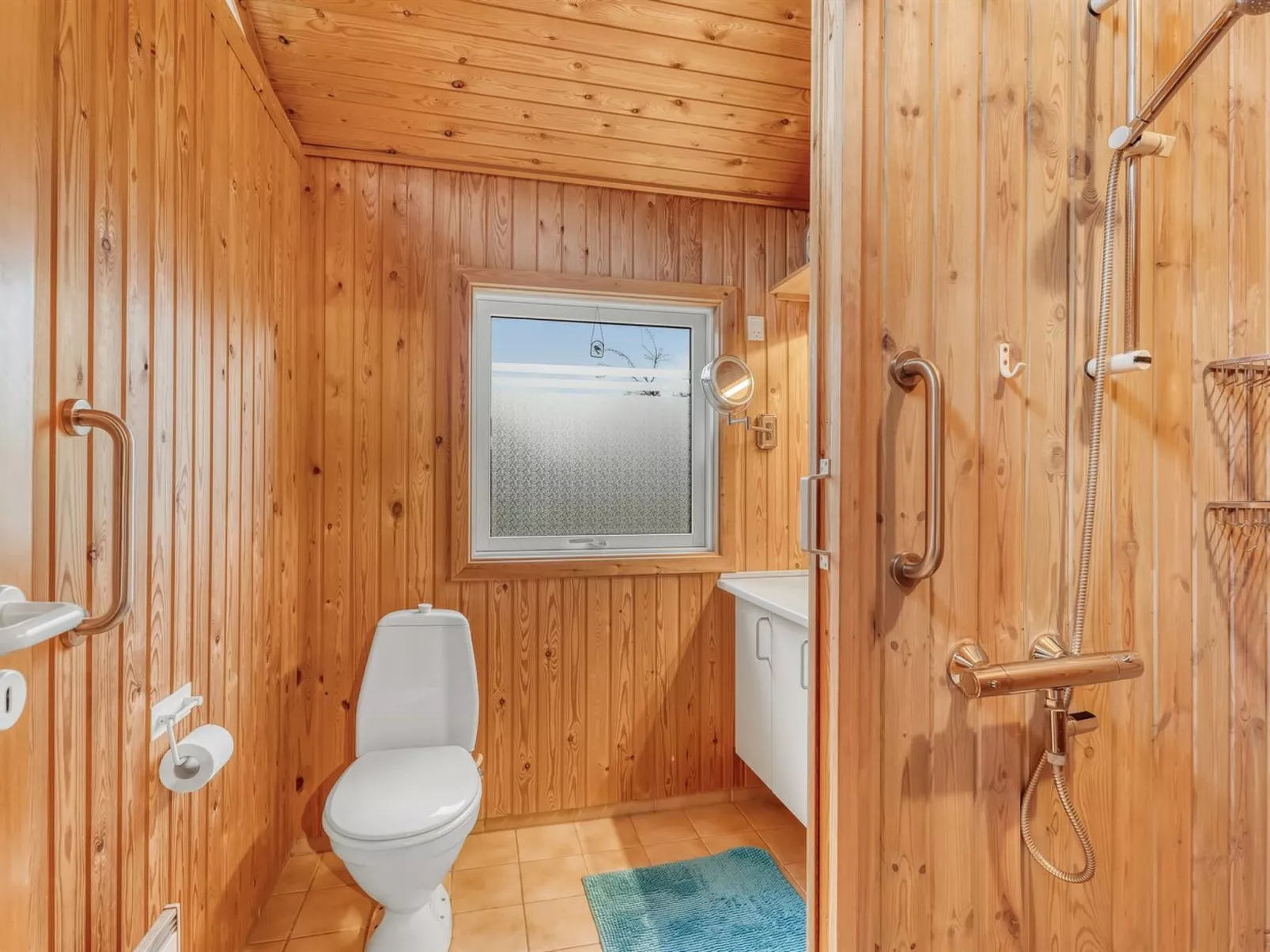 "Kaija" - 100m from the sea-Drinnen