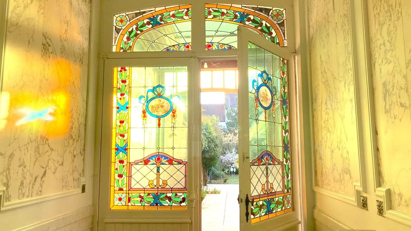 La Maison Bleue Ronse - Ambiente