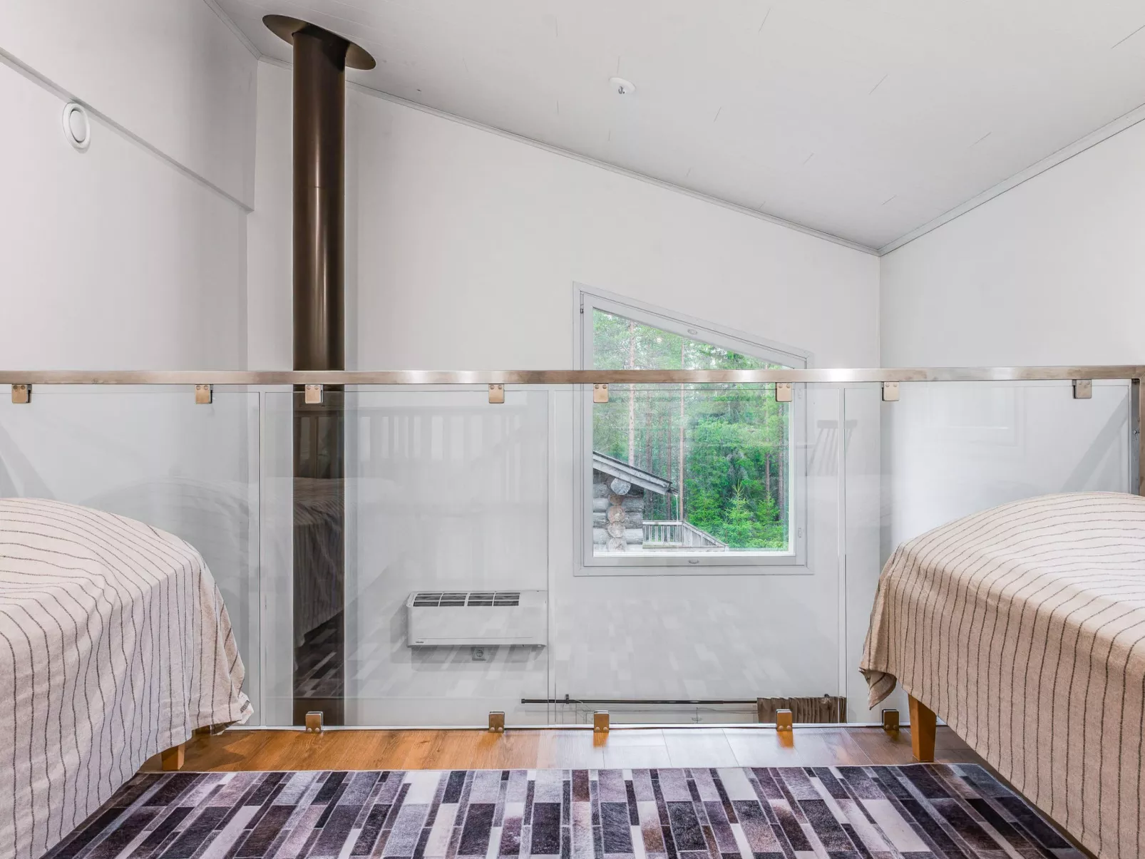 Saukonpesä a-Drinnen