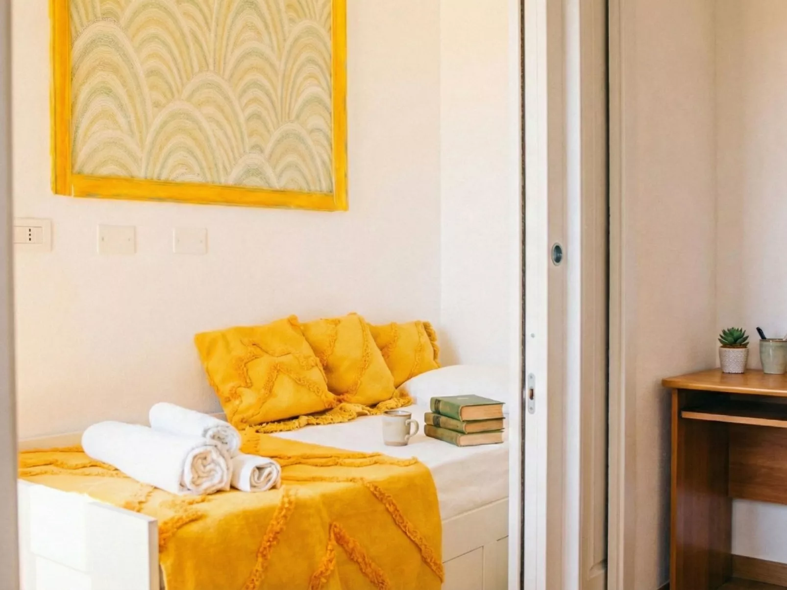 Crystal Sea Apartment-Inside