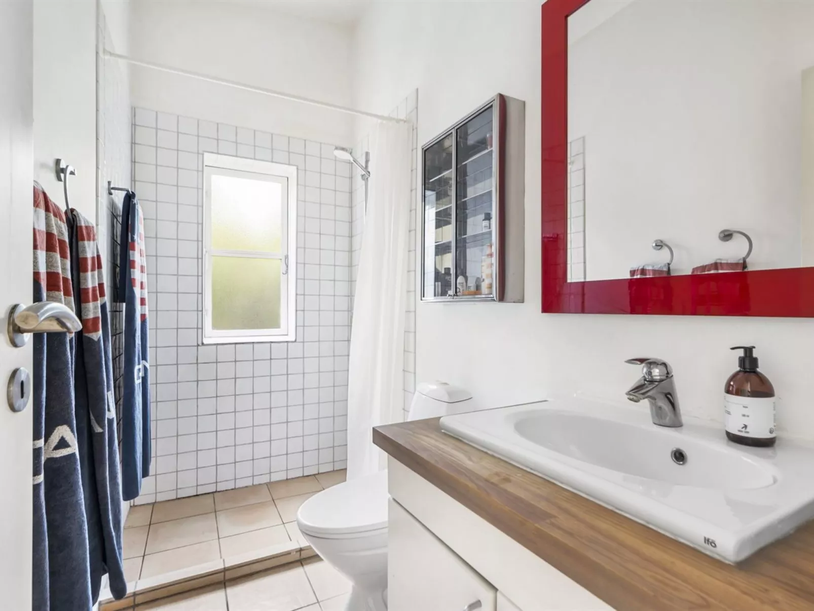 "Mads" - 1.2km from the sea - Inside