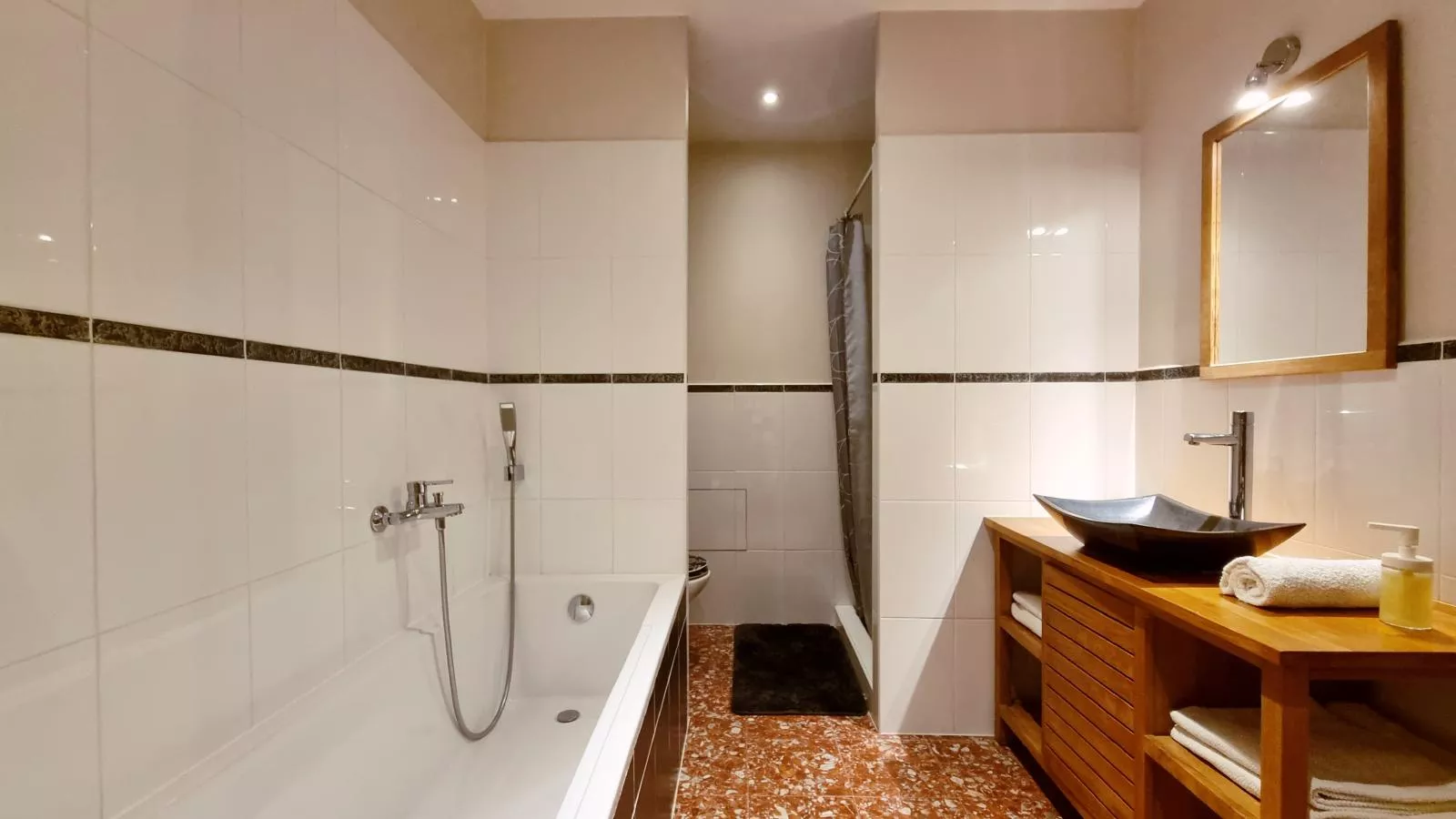 La maison des Vendangeurs 6-Badezimmer