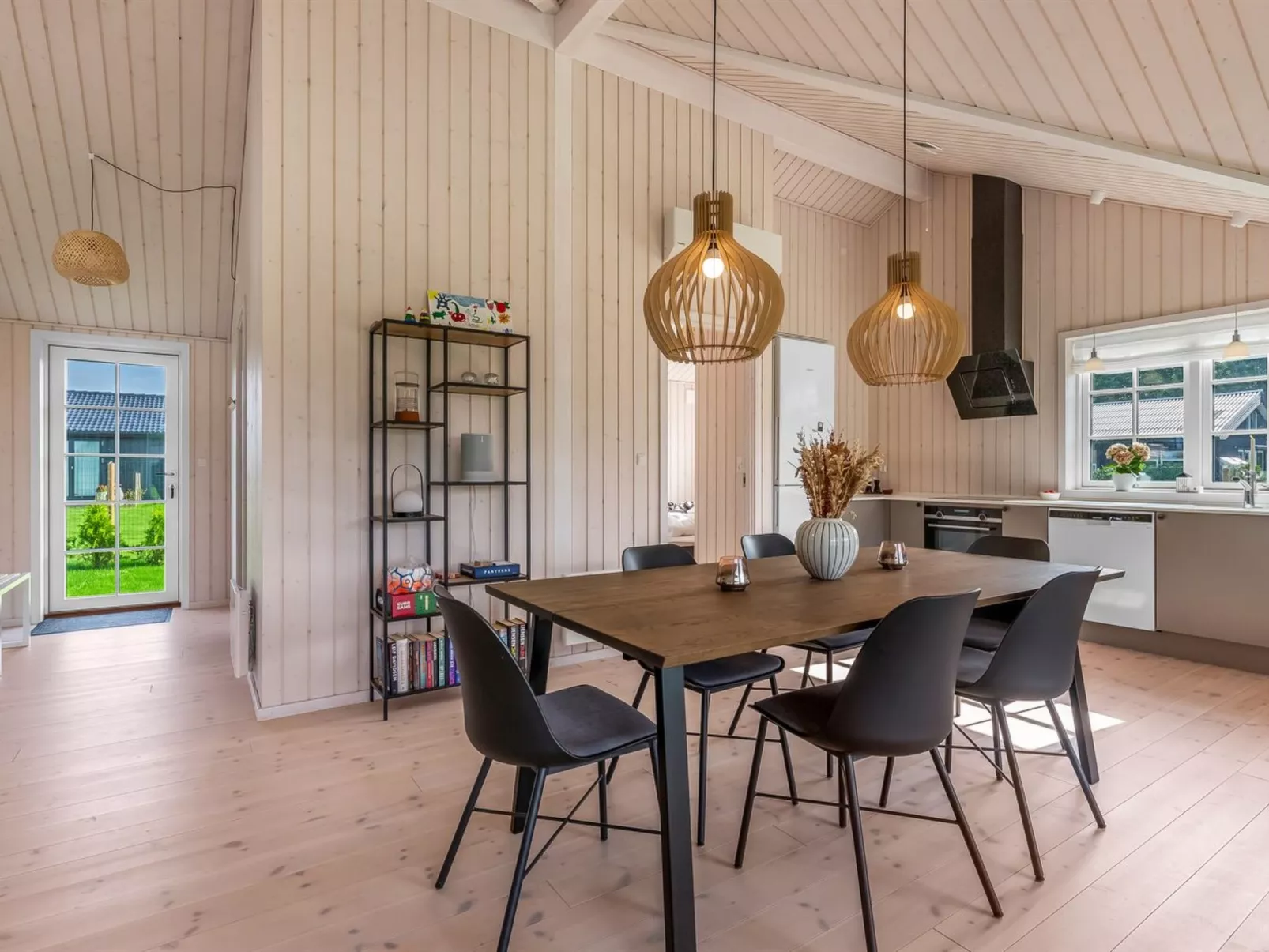 "Hellevi" - 900m from the sea-Inside