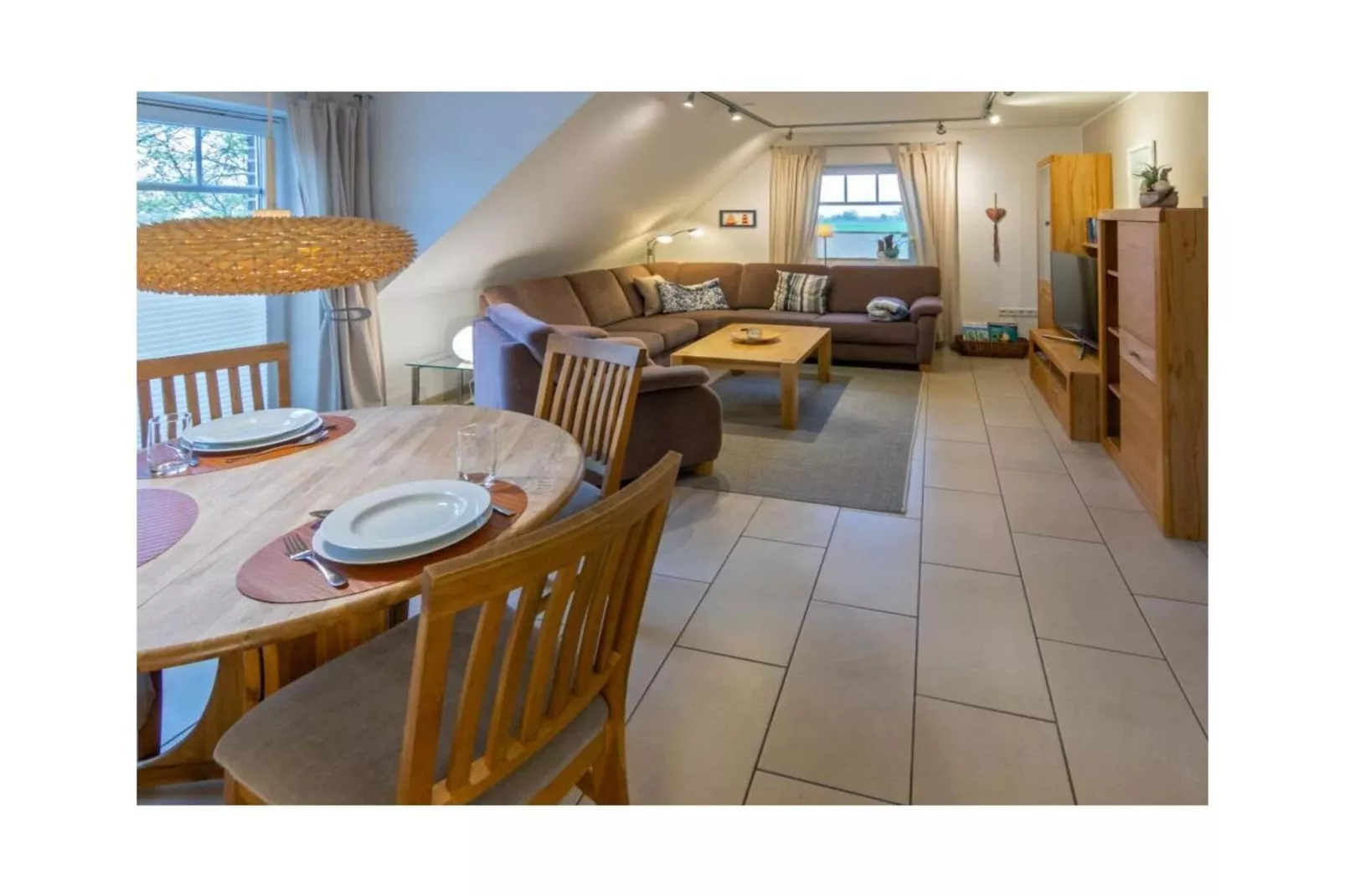 539143-Salle à manger