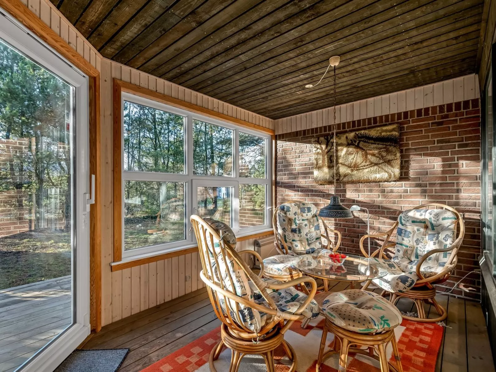 "Åsemarie" - 500m to the fjord-Drinnen