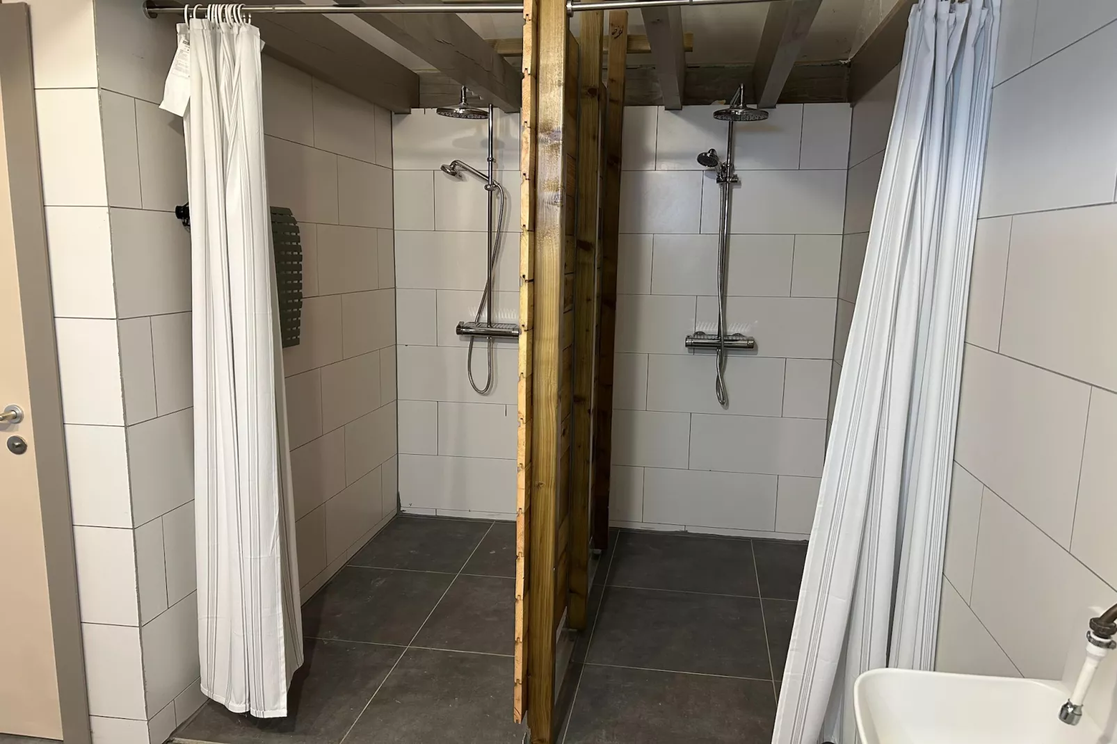 L'Ecureuil Blanc-Bathroom