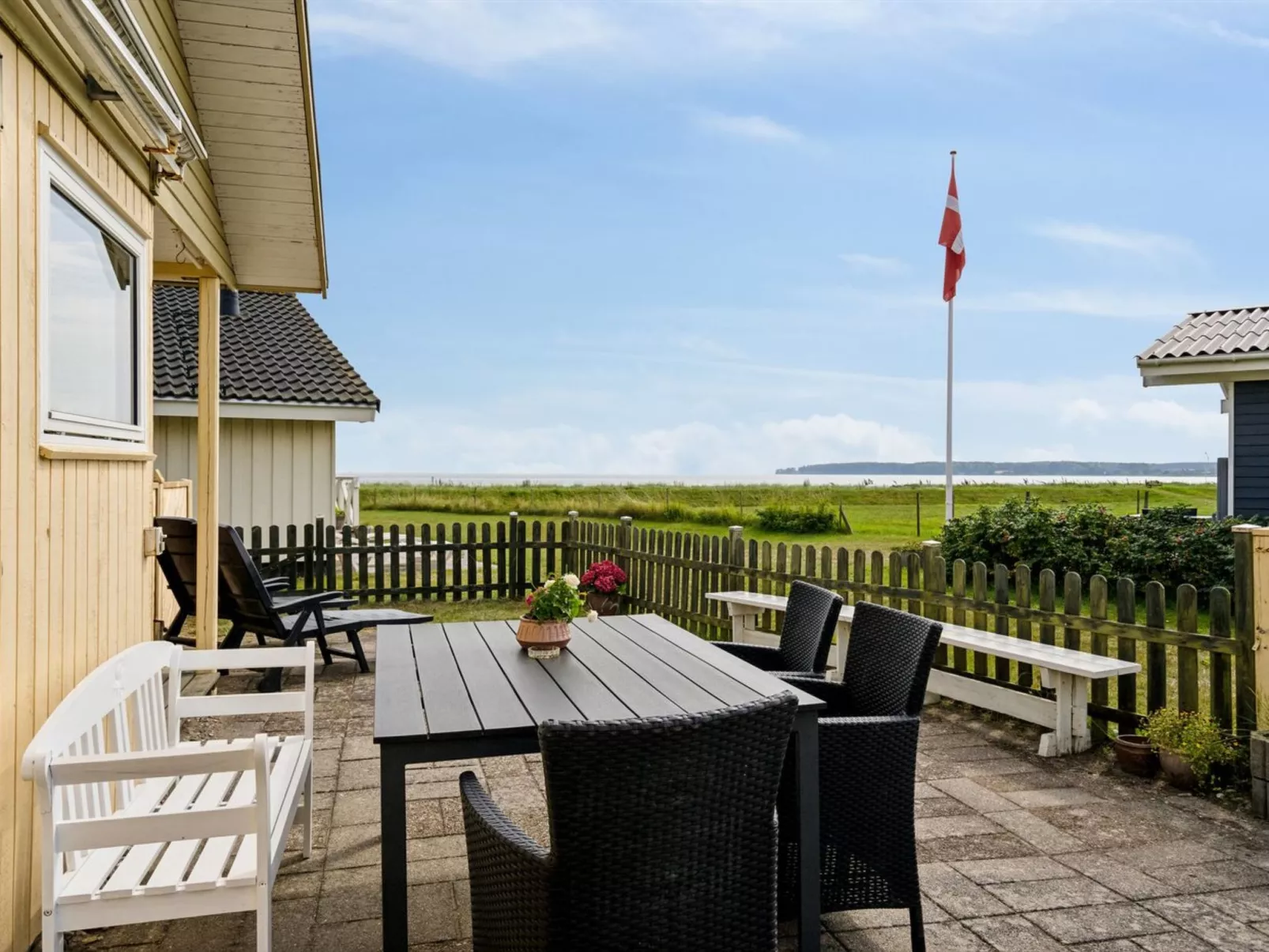 "Gudmar" - 75m from the sea-Outside