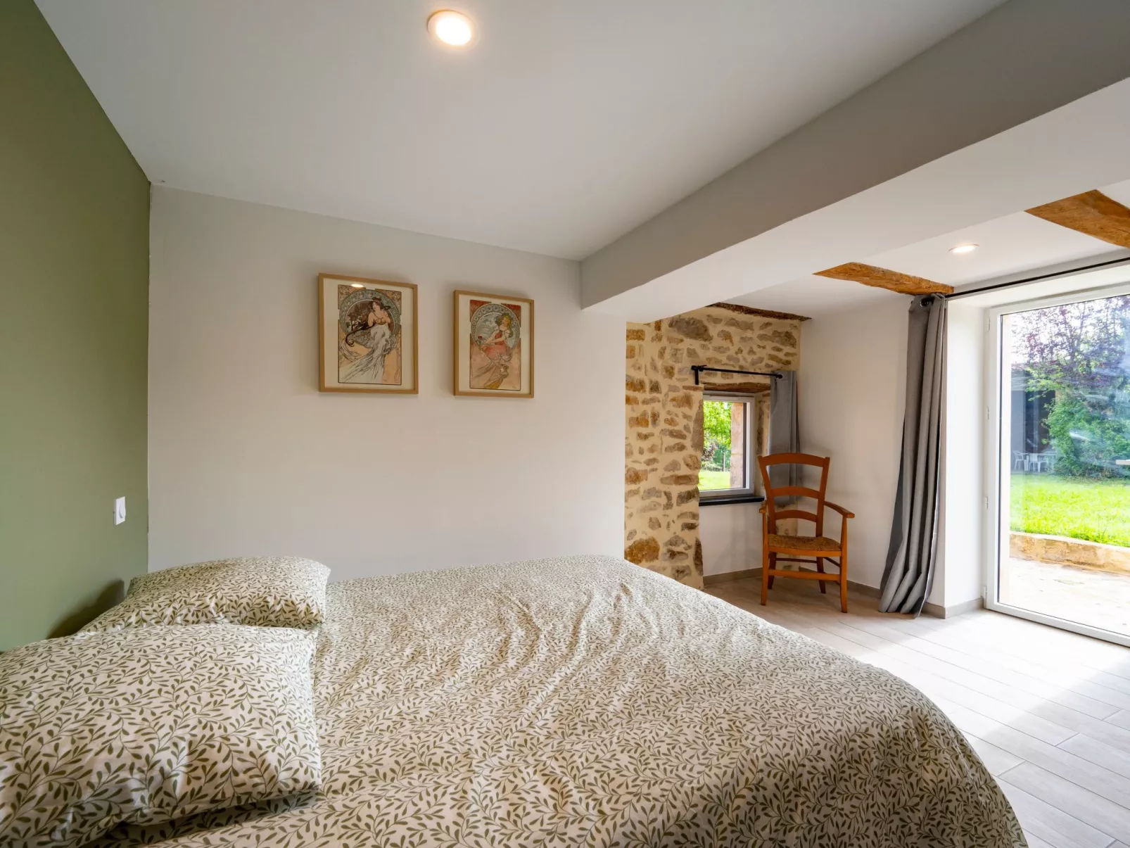 Domaine "Les Haut" mit eigenem Garten-Drinnen