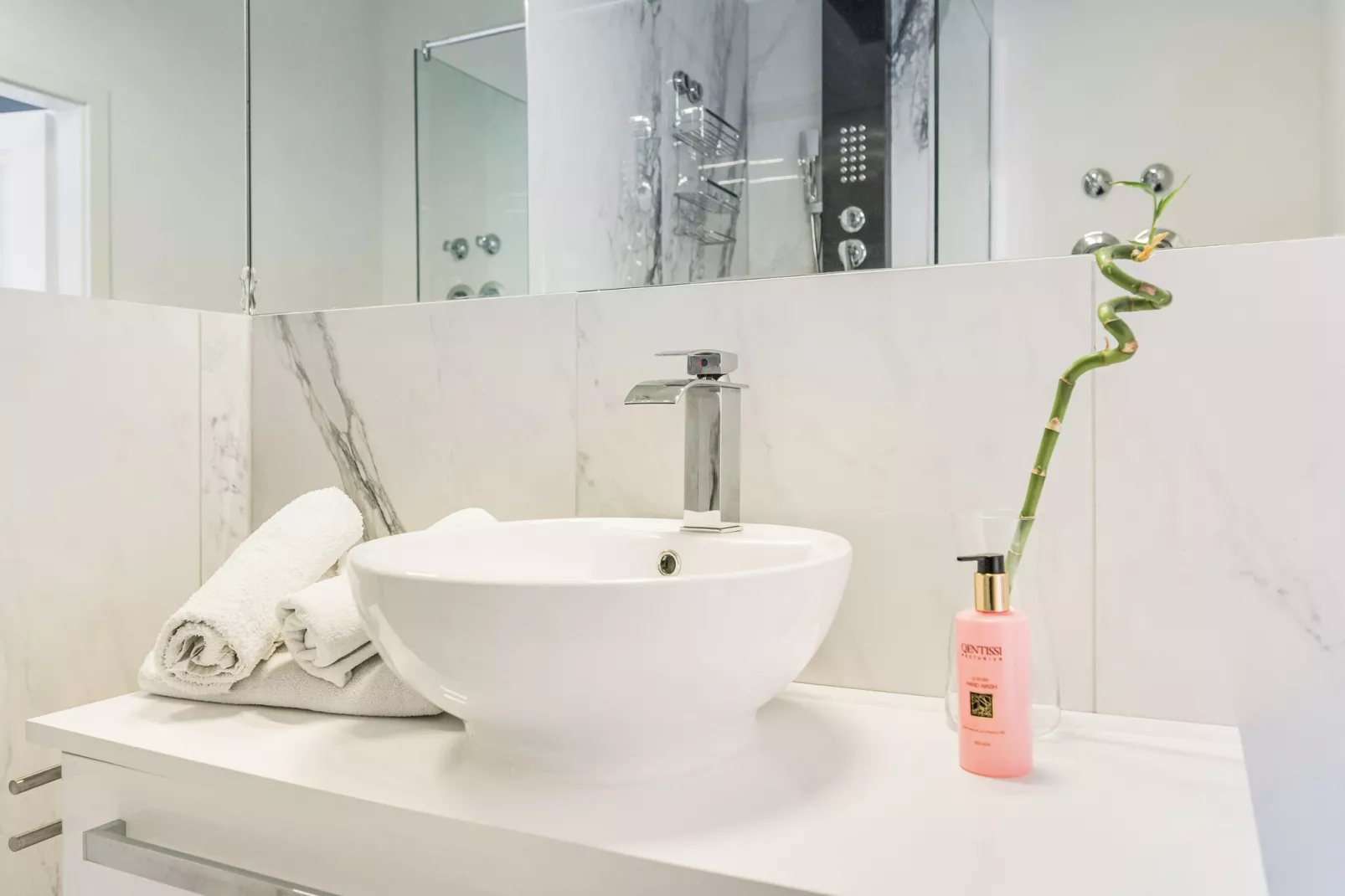 Apartment Bad Camberg-Salle de bain