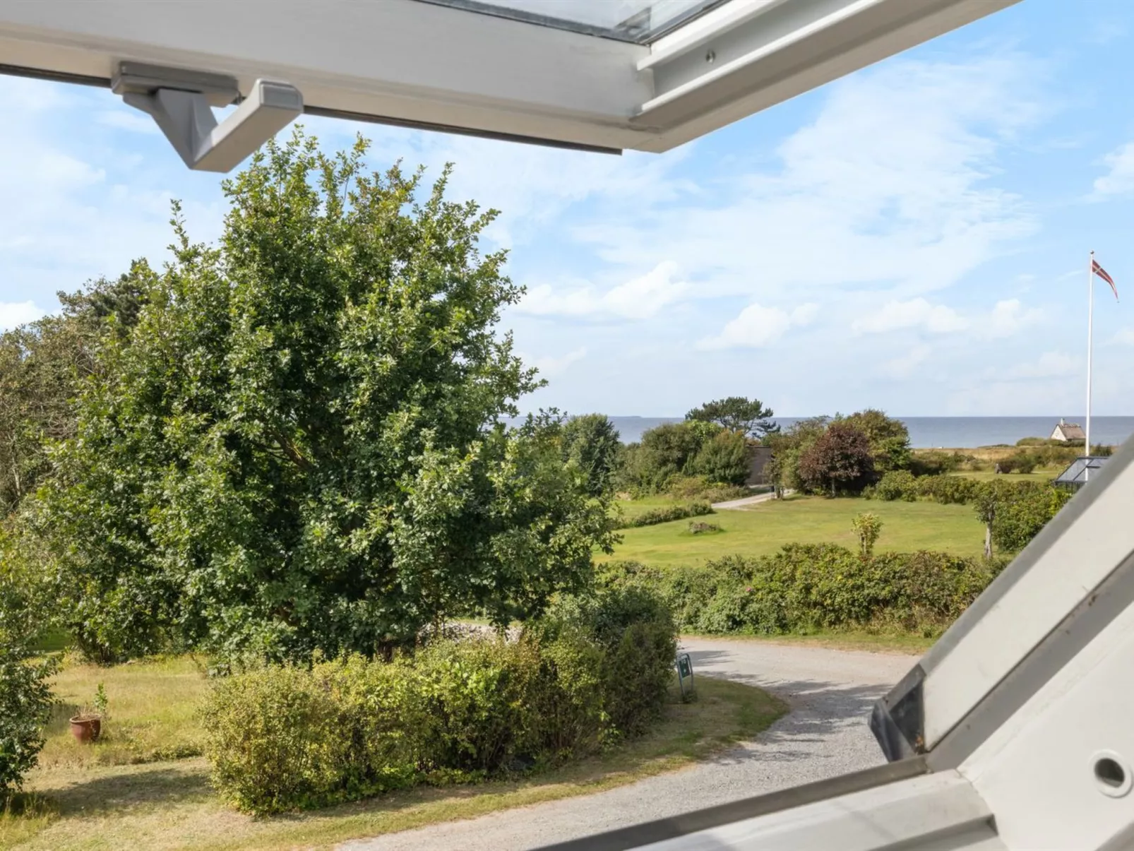 "Ina" - 210m from the sea-Draußen