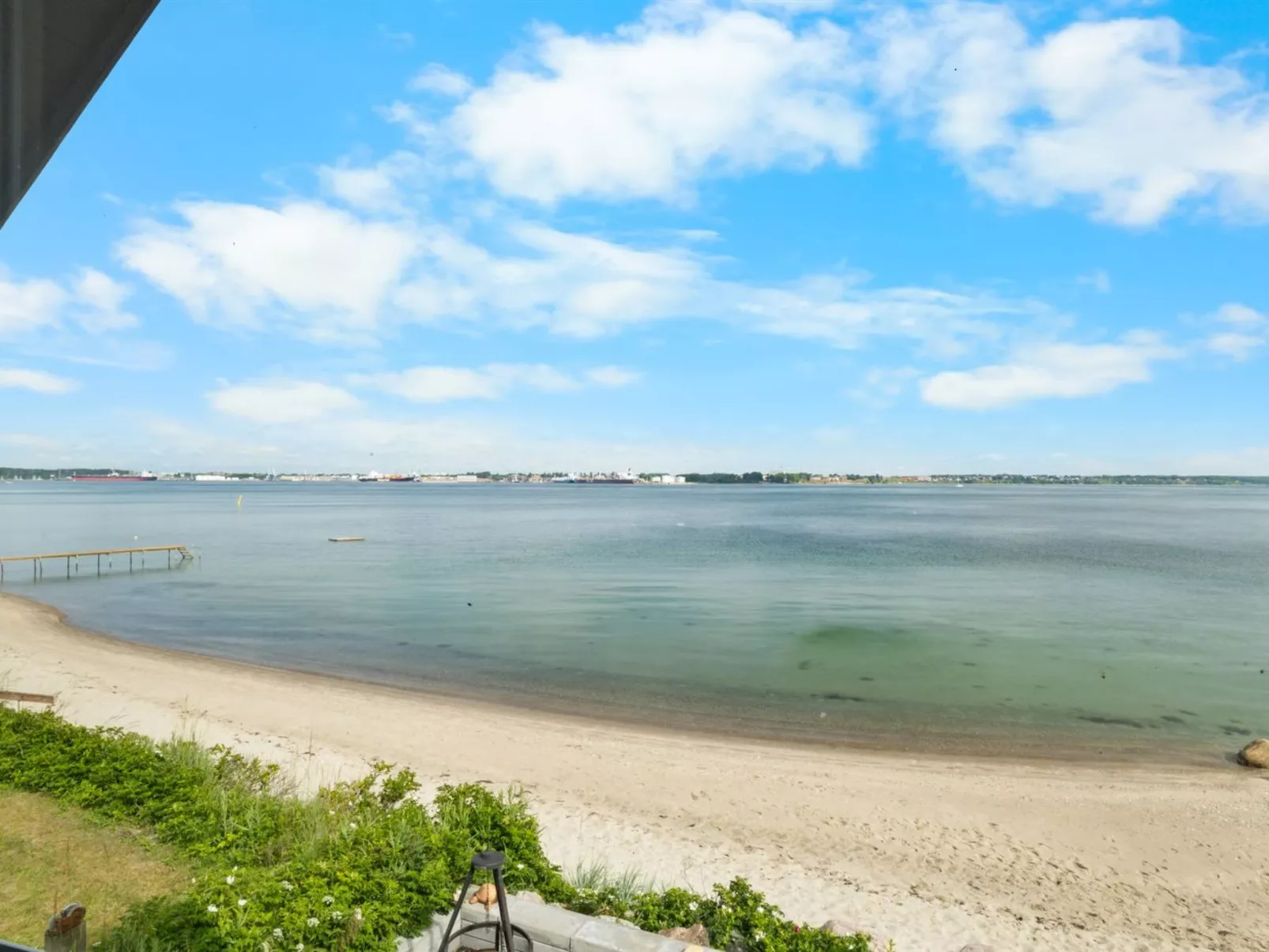 "Yngvy" - 10m from the sea-Draußen