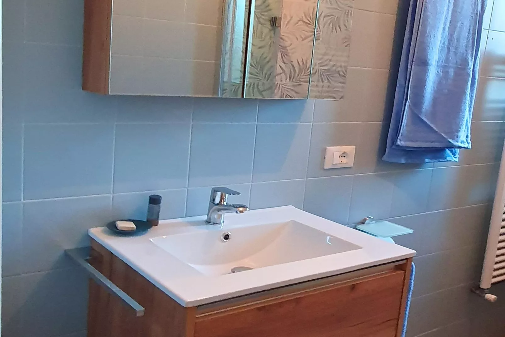 Charmante Villa mit drei Apartments und Meerblick KReidl-Salle de bain