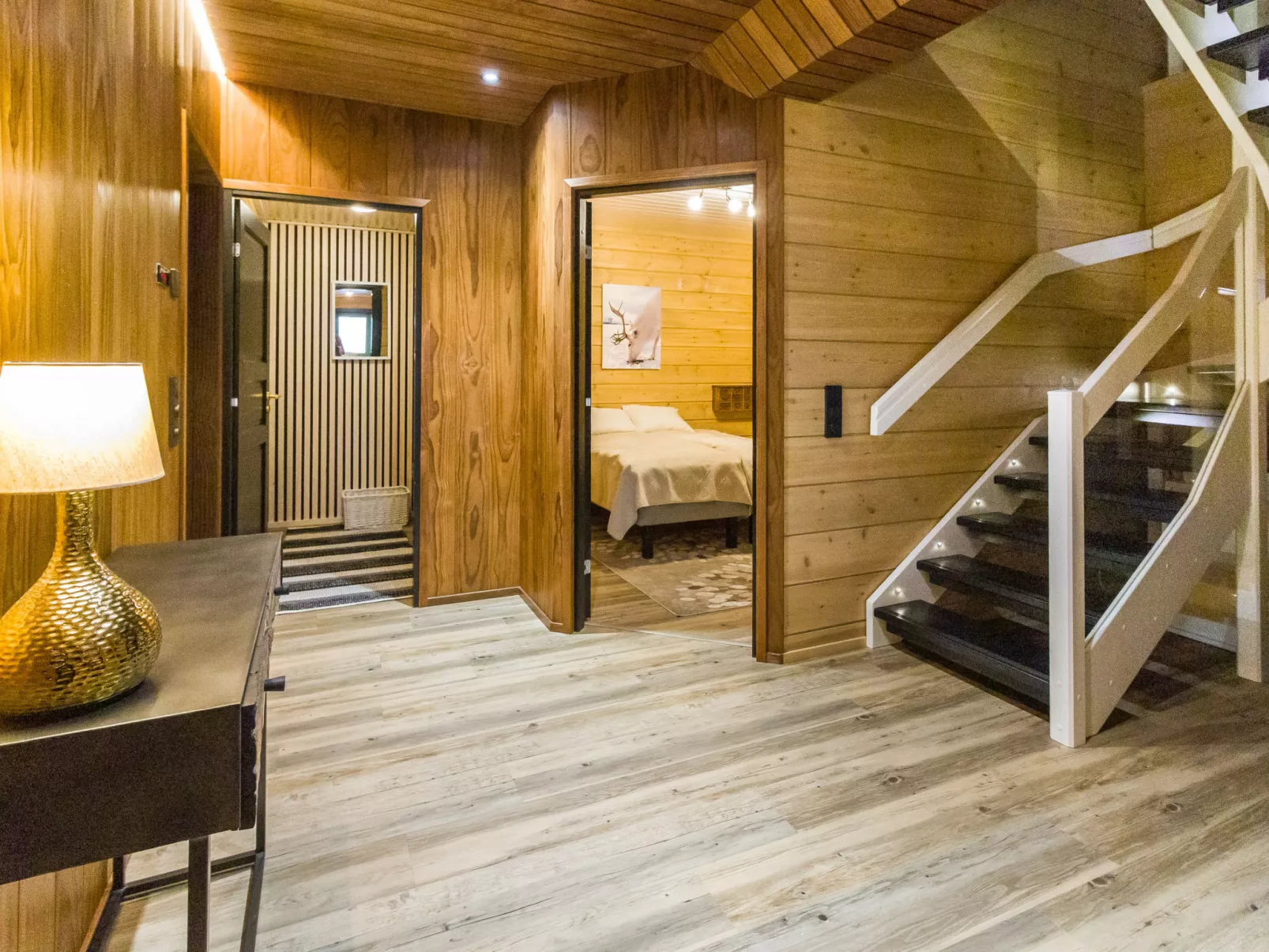 Villa valoisa - Drinnen