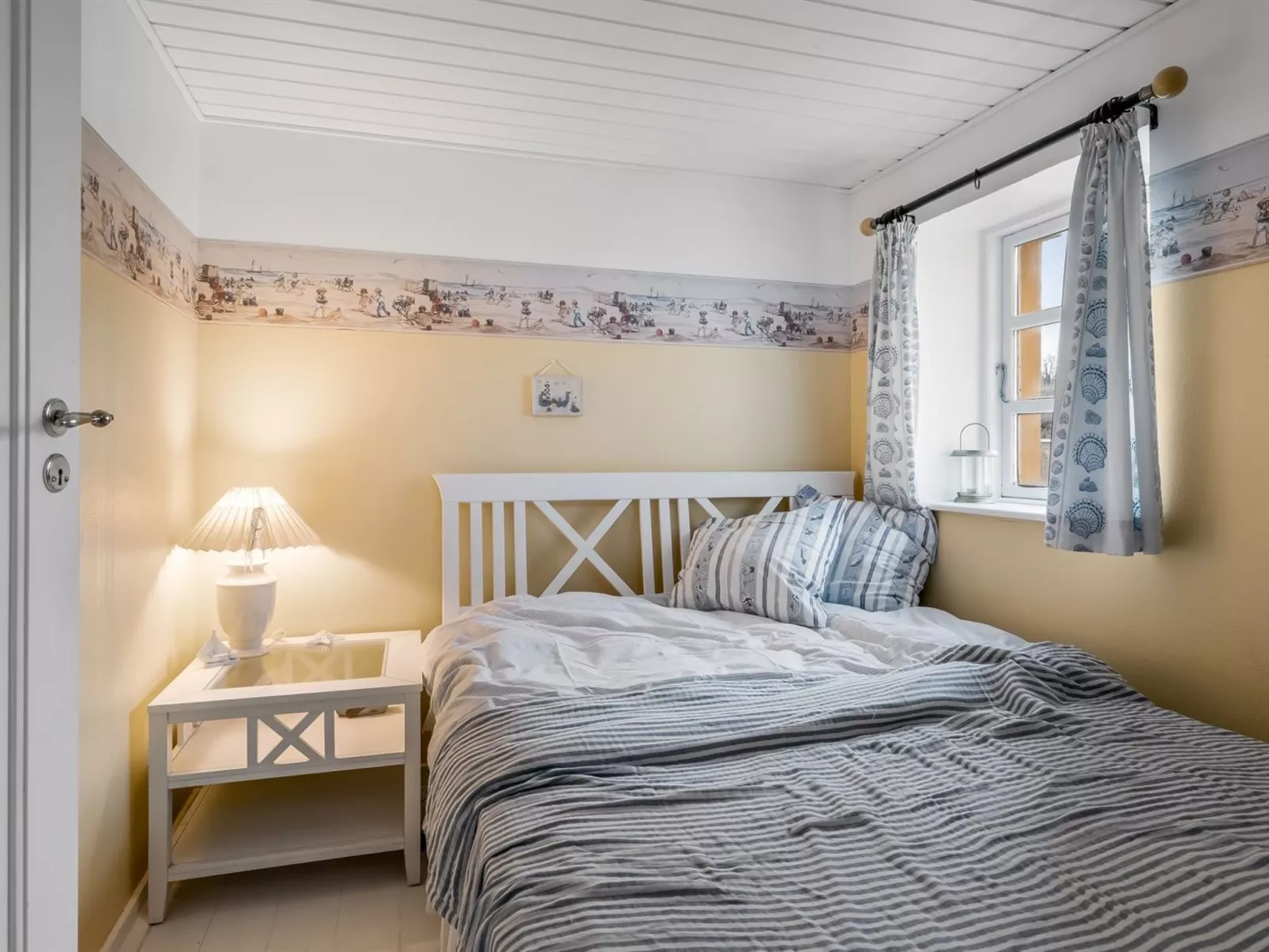 "Åsta" - 200m from the sea-Drinnen