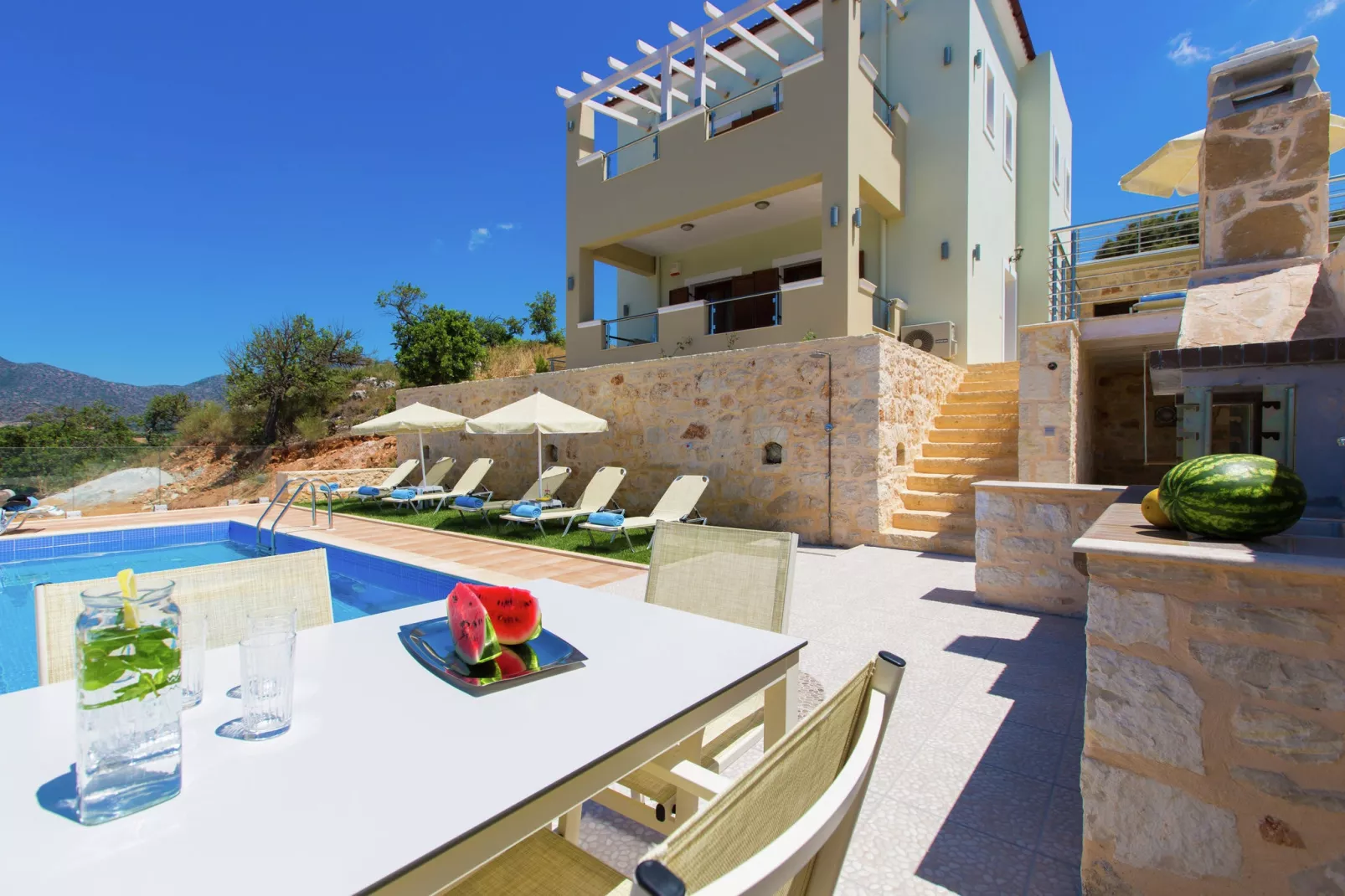 Petro Kampos Villa's-Exterior summer