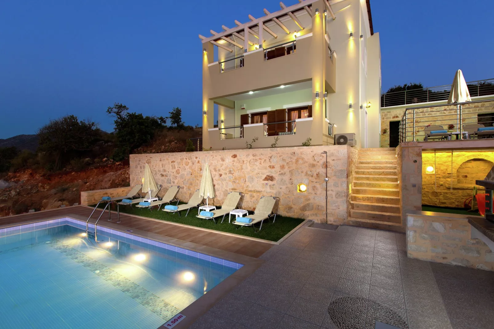 Petro Kampos Villa's-Exterior summer