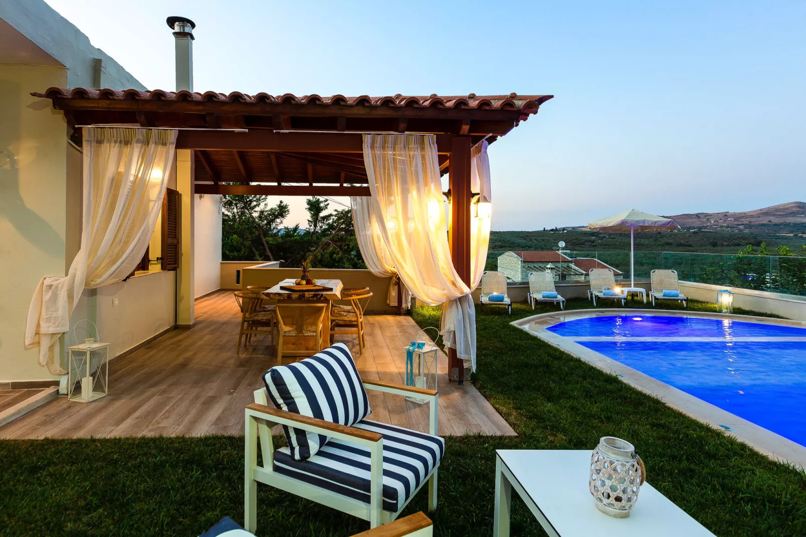 Petro Kampos Villa's-Exterior summer