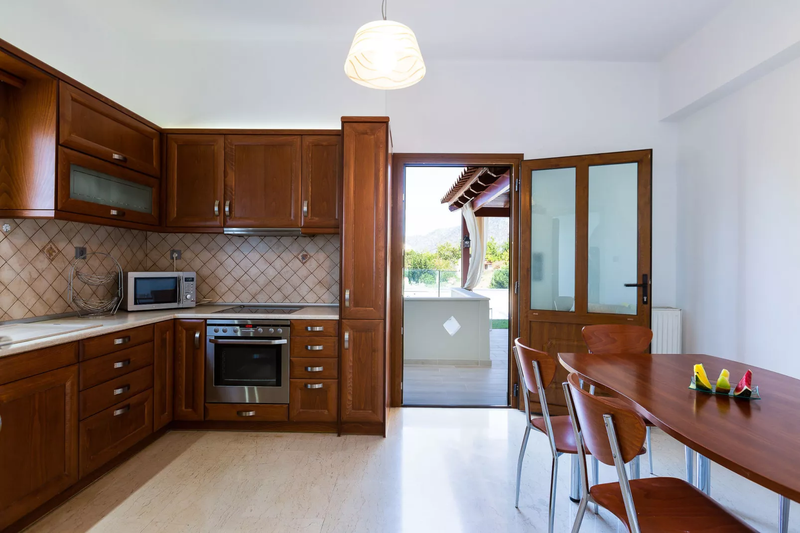 Petro Kampos Villa's-Kitchen