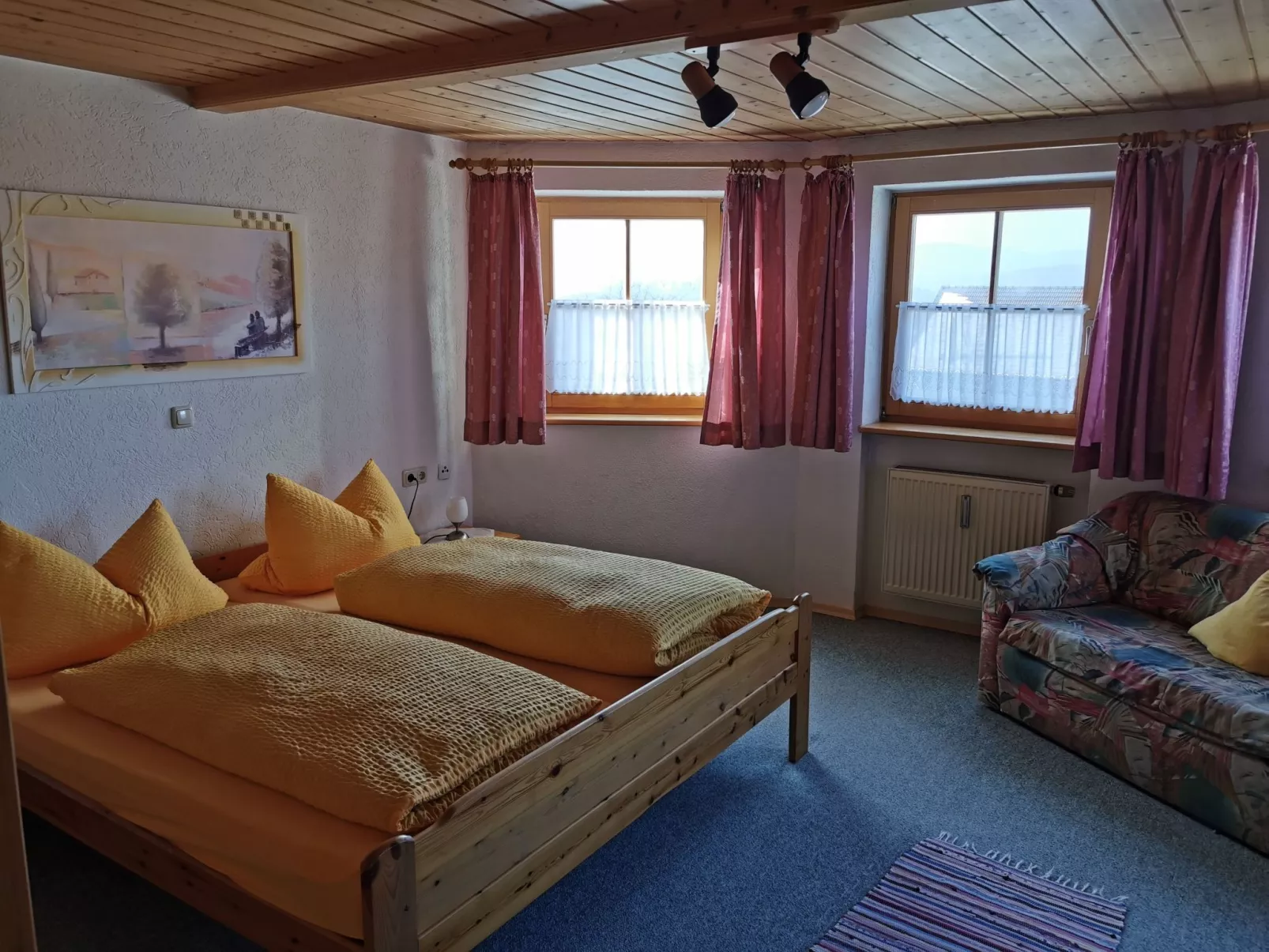 Mit komplett eingerichteter Küchenzeile im Wohnraum - Image-tags.info