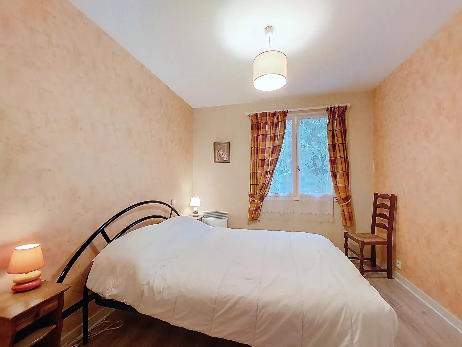 Les Alouettes - Drinnen