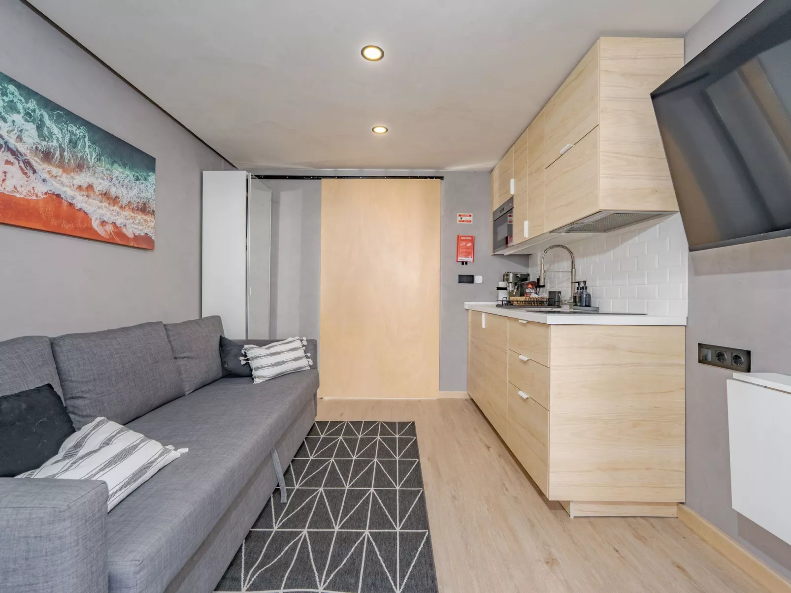 Modernes Studio, Terrasse mit Meerblick und Zugang zur Brandung-Image-tags.info