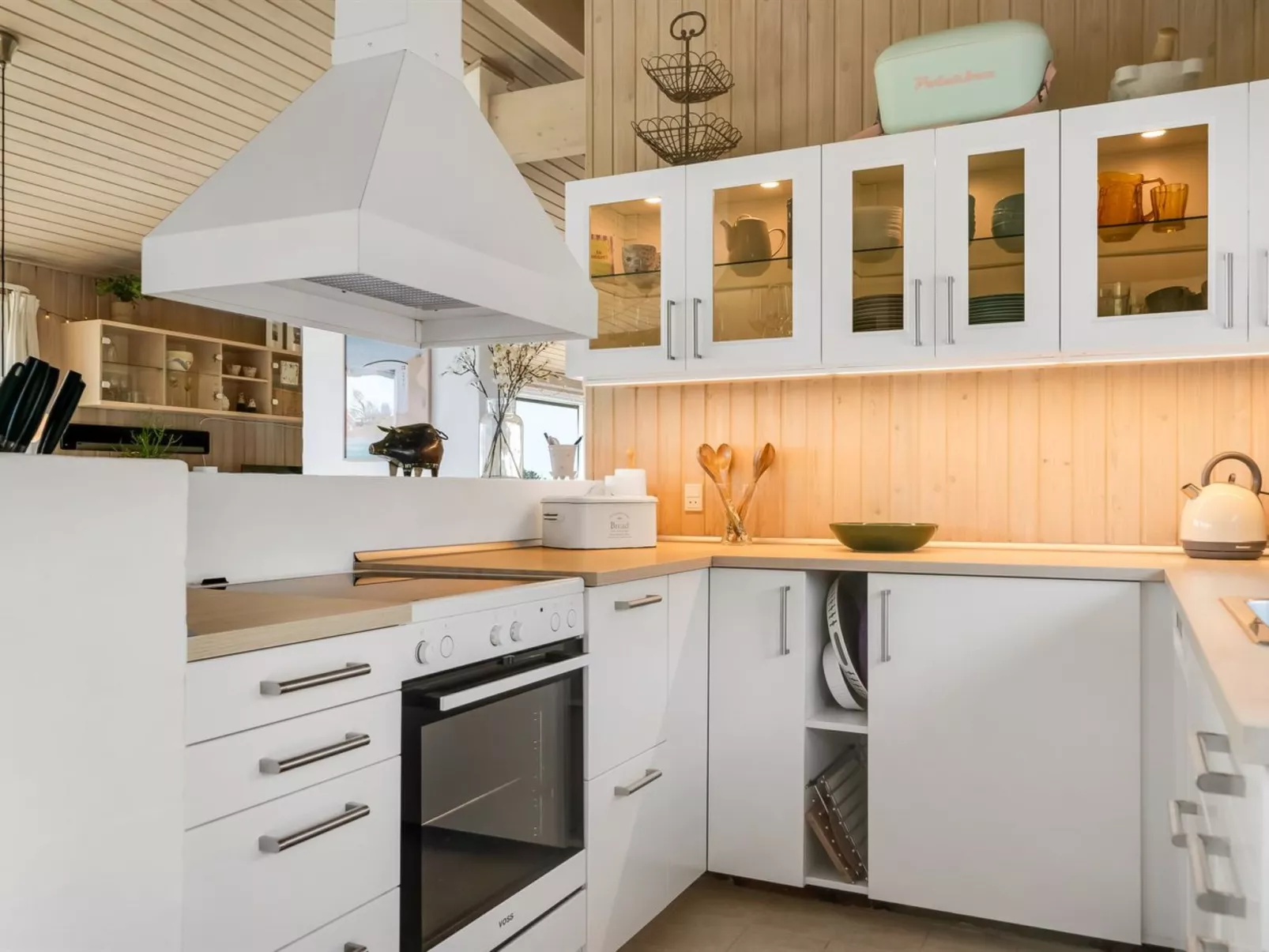 "Virpi" - 1.1km from the sea-Inside