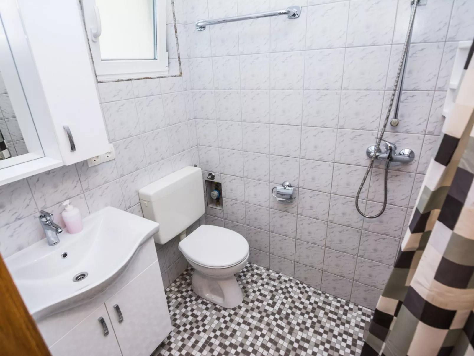 Apartment Skundric 3 - Image-tags.info